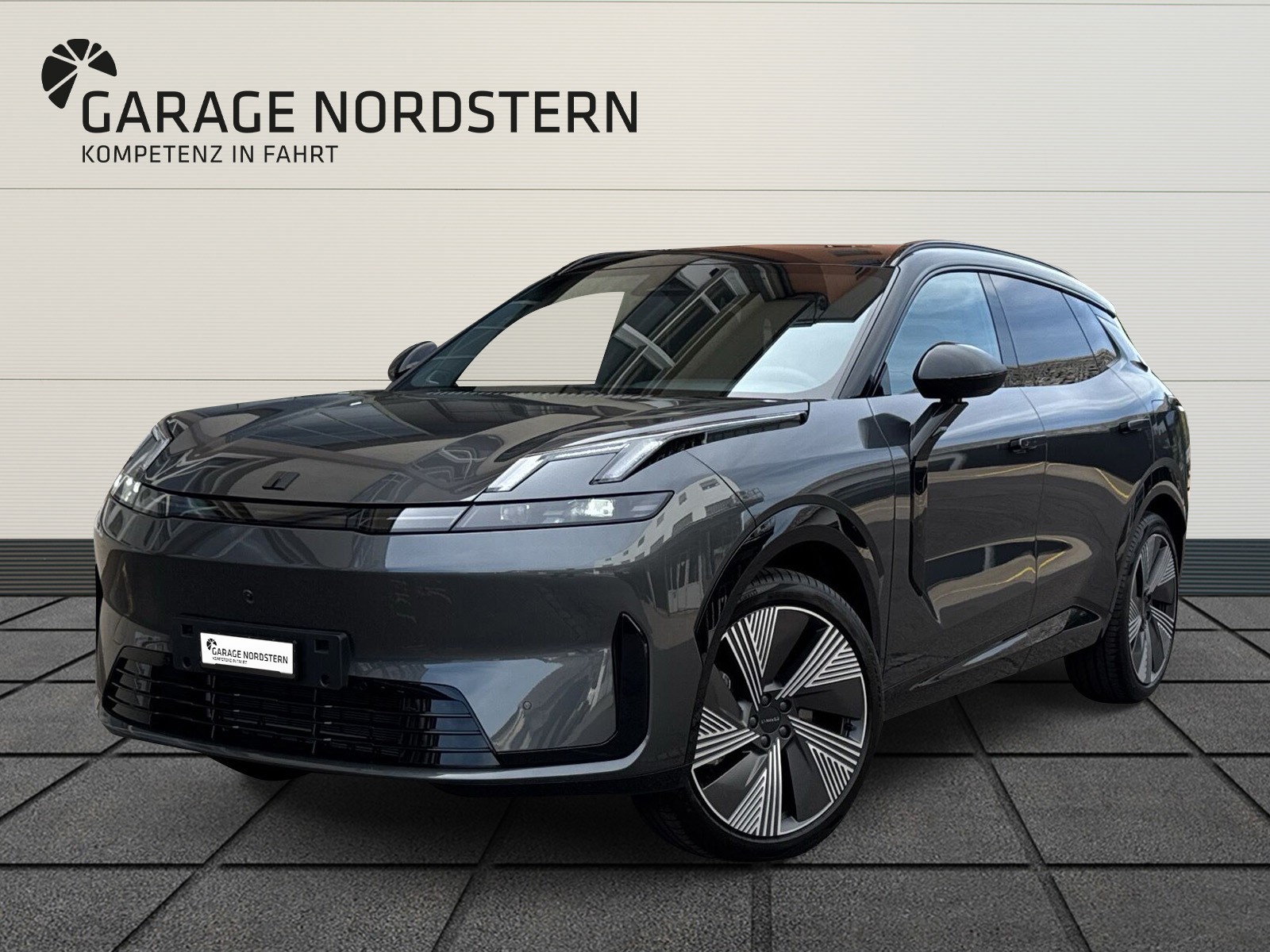 LYNK & CO 08 1.5 PHEV More-image-0