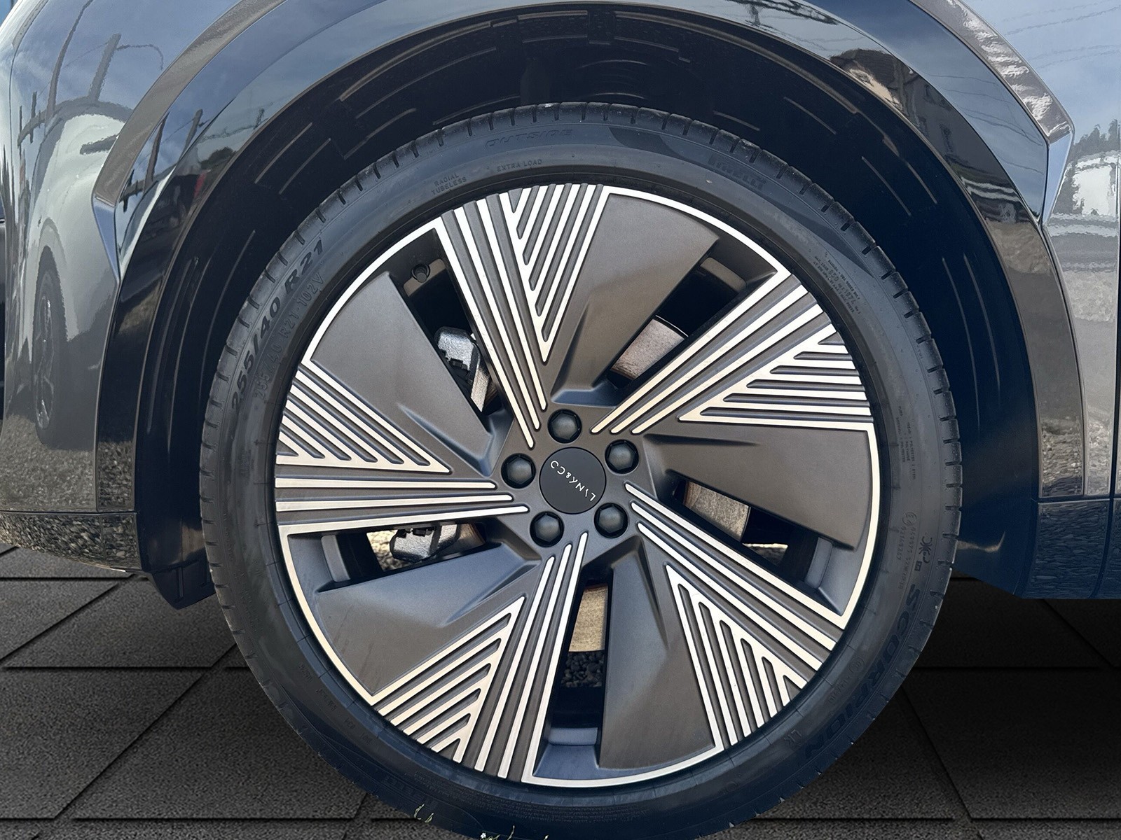 LYNK & CO 08 1.5 PHEV More-image-5