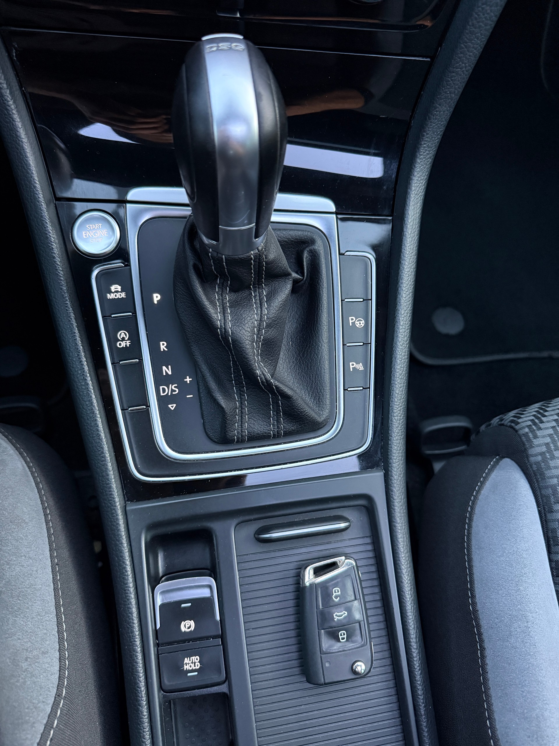 VW Golf 1.5 TSI EVO R–LINE DSG-image-11