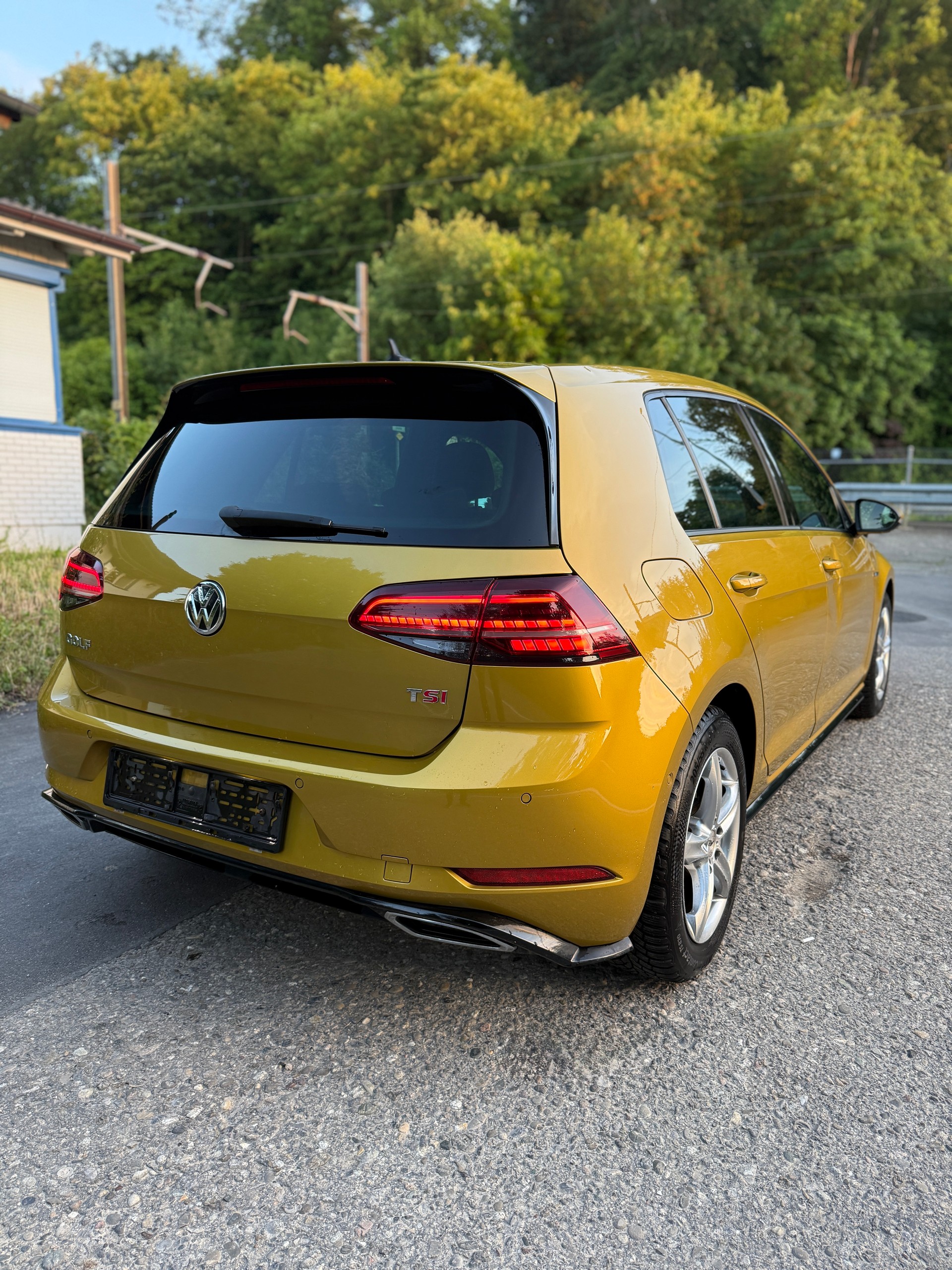 VW Golf 1.5 TSI EVO R–LINE DSG-image-4