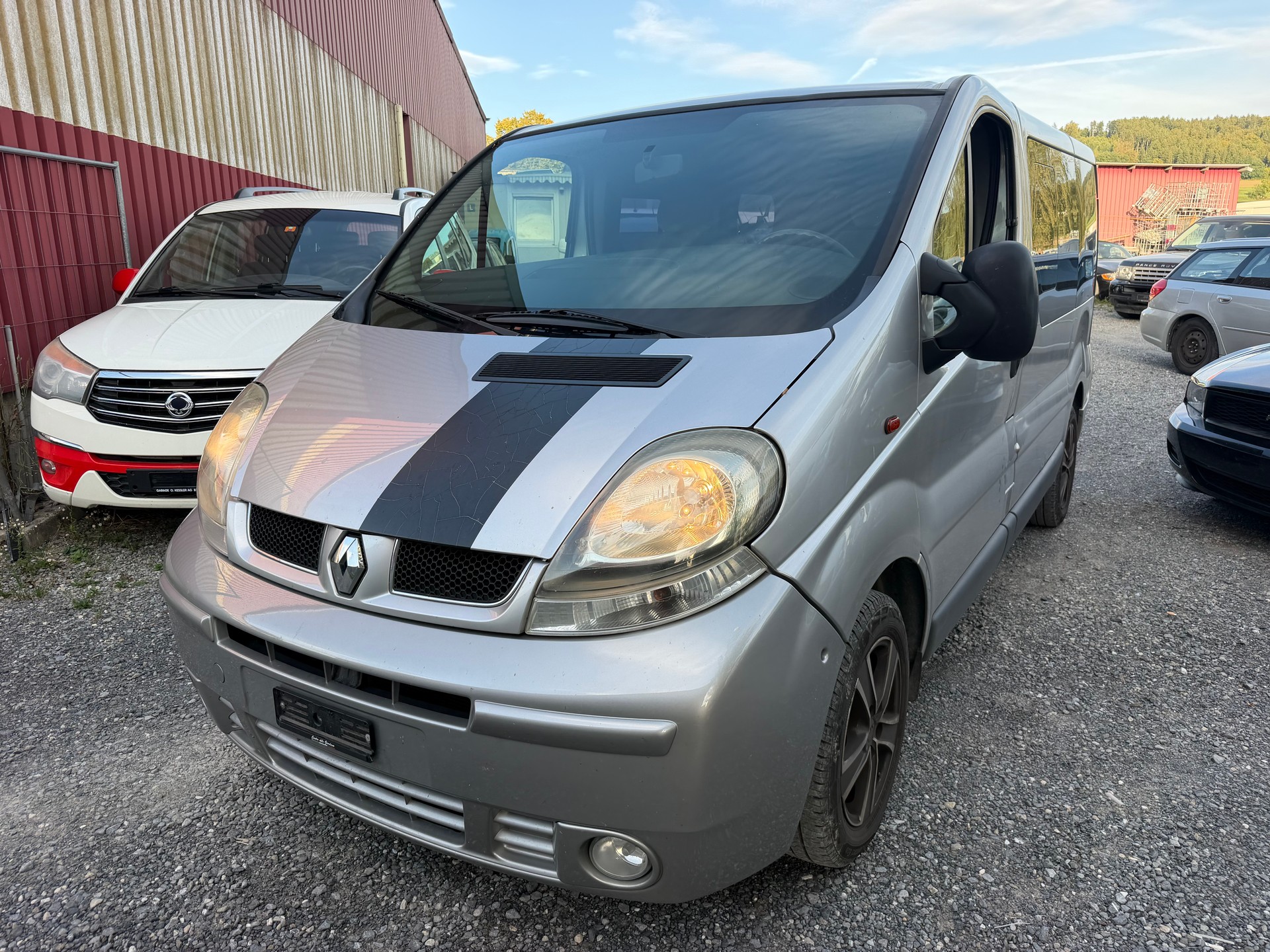 RENAULT Trafic Passenger 1.9 dCi 100 2.7t-image-1