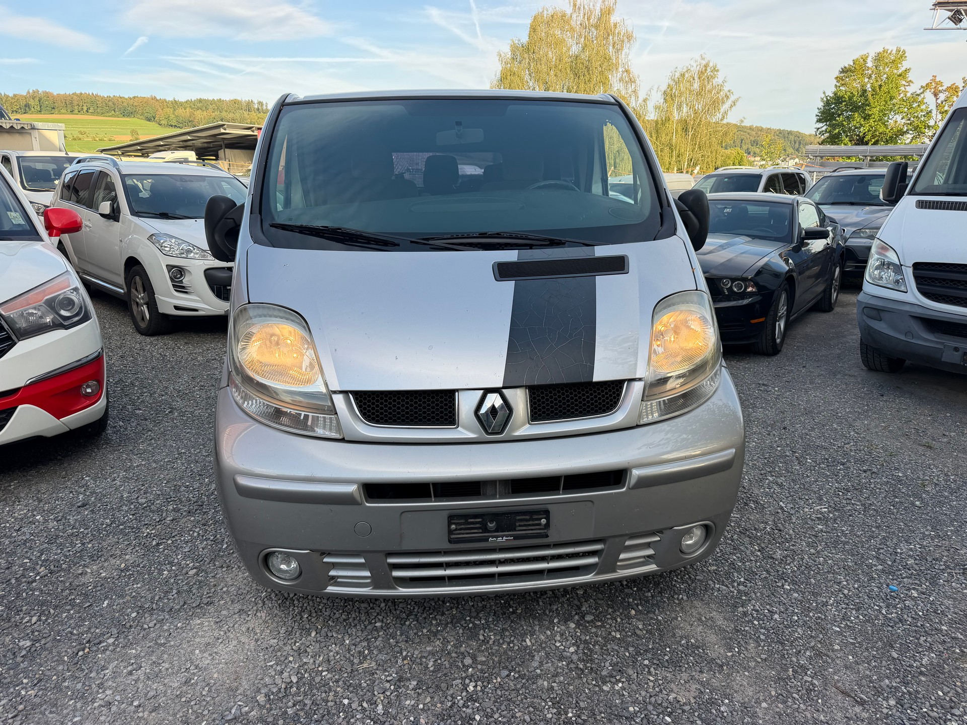 RENAULT Trafic Passenger 1.9 dCi 100 2.7t-image-2