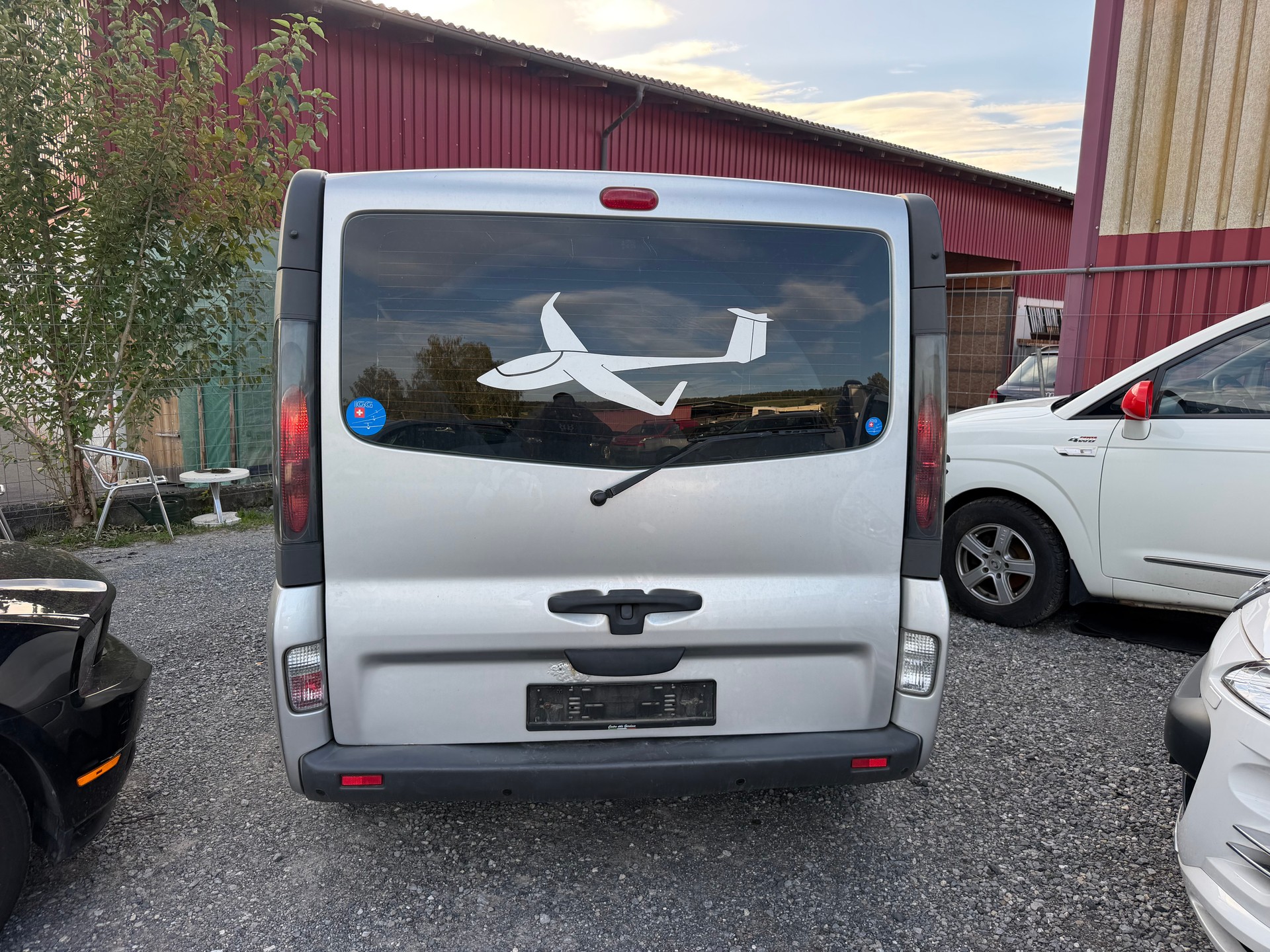 RENAULT Trafic Passenger 1.9 dCi 100 2.7t-image-3