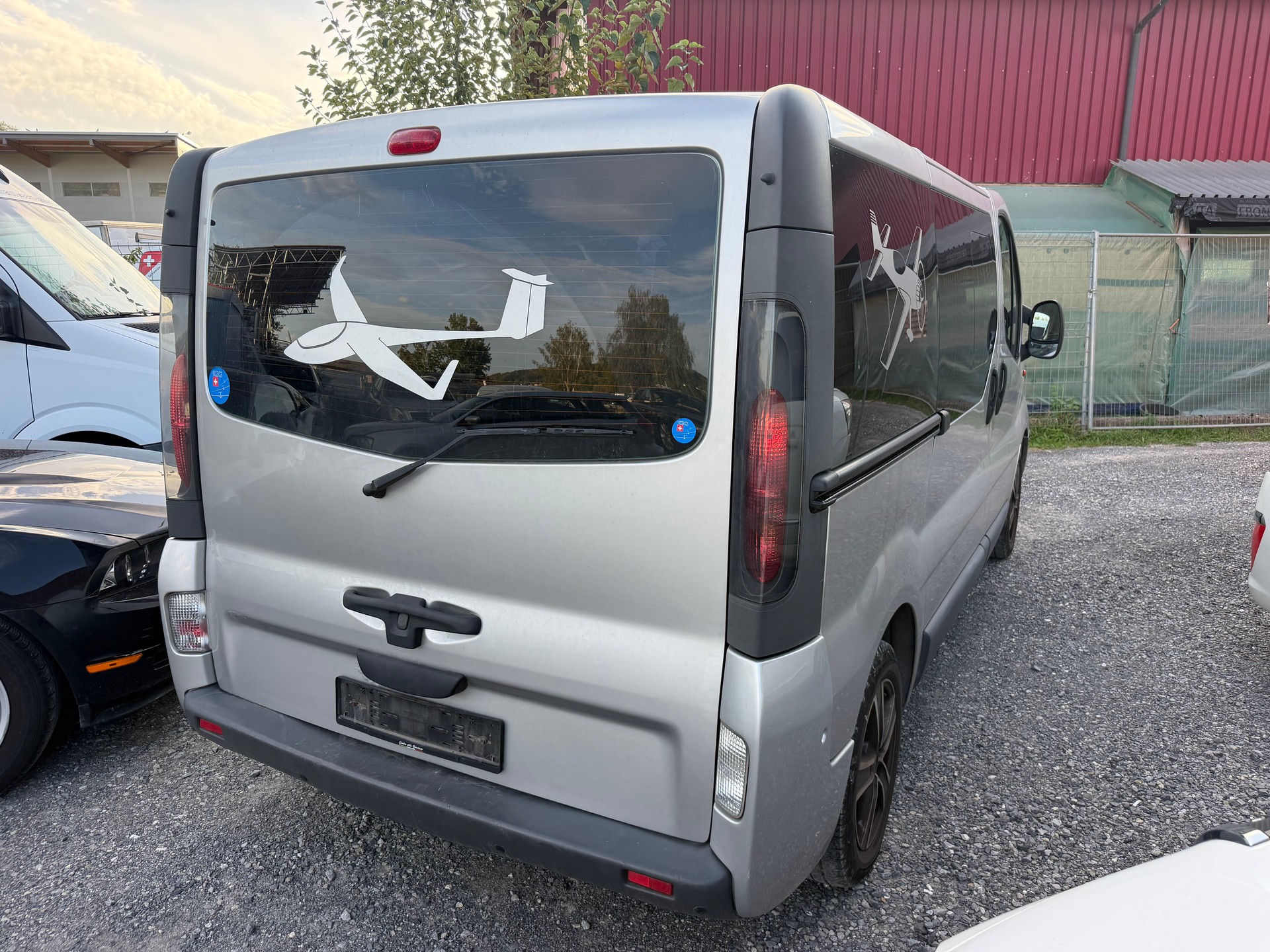RENAULT Trafic Passenger 1.9 dCi 100 2.7t-image-4