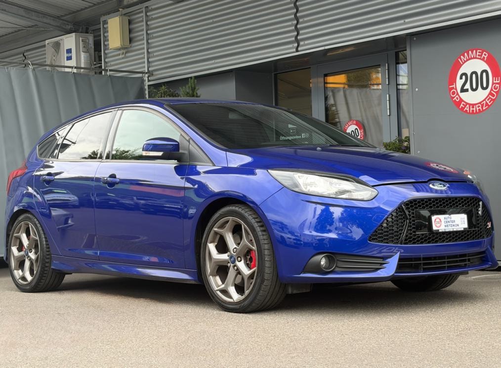FORD Focus 2.0 SCTi ST-2-image-1