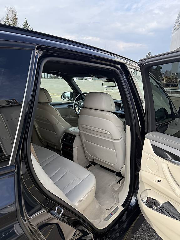 BMW X5-image-3