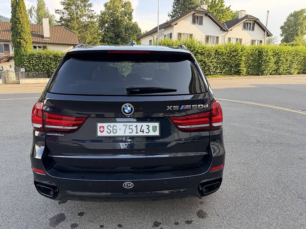 BMW X5-image-2