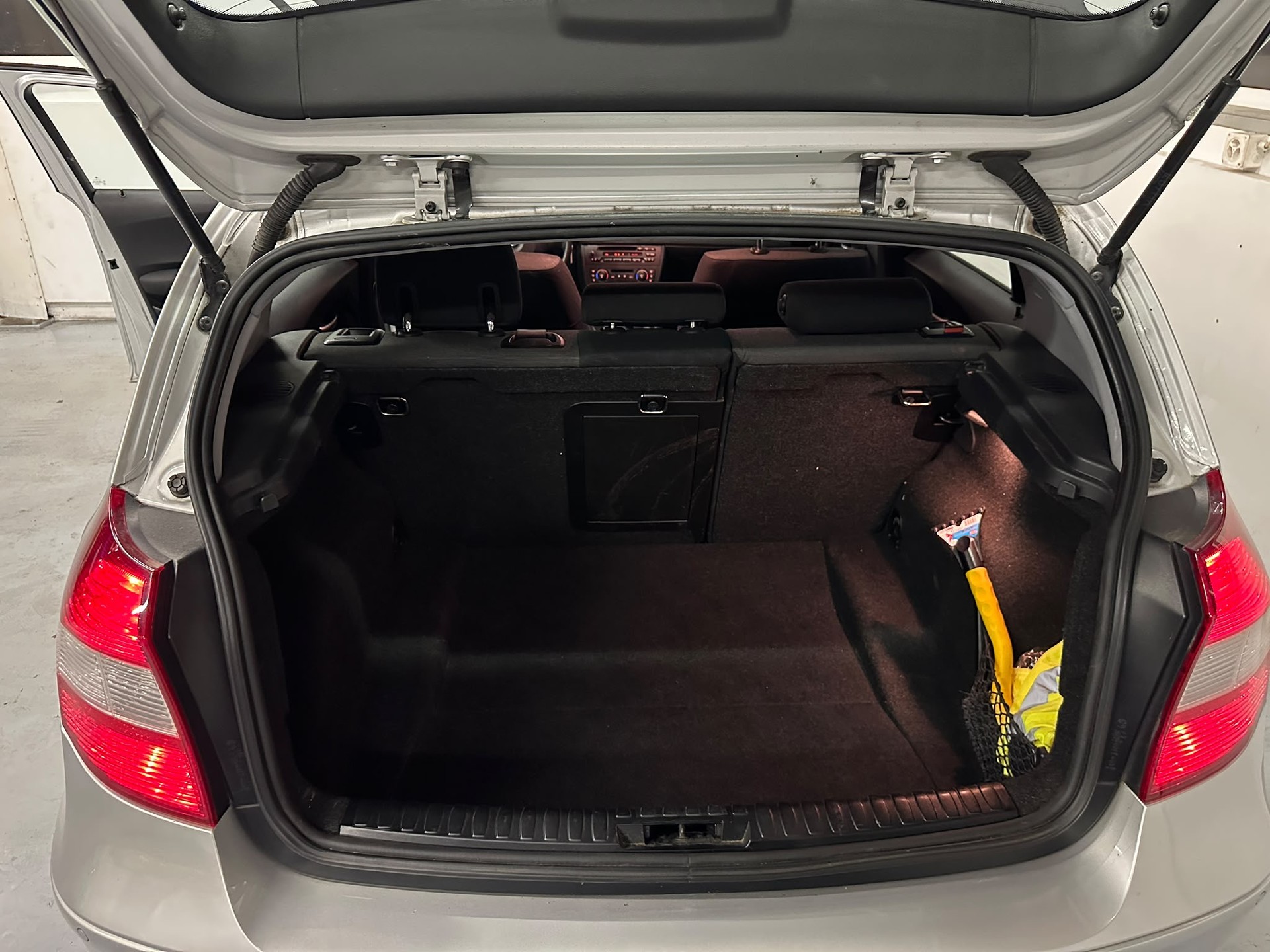 BMW 116i-image-8