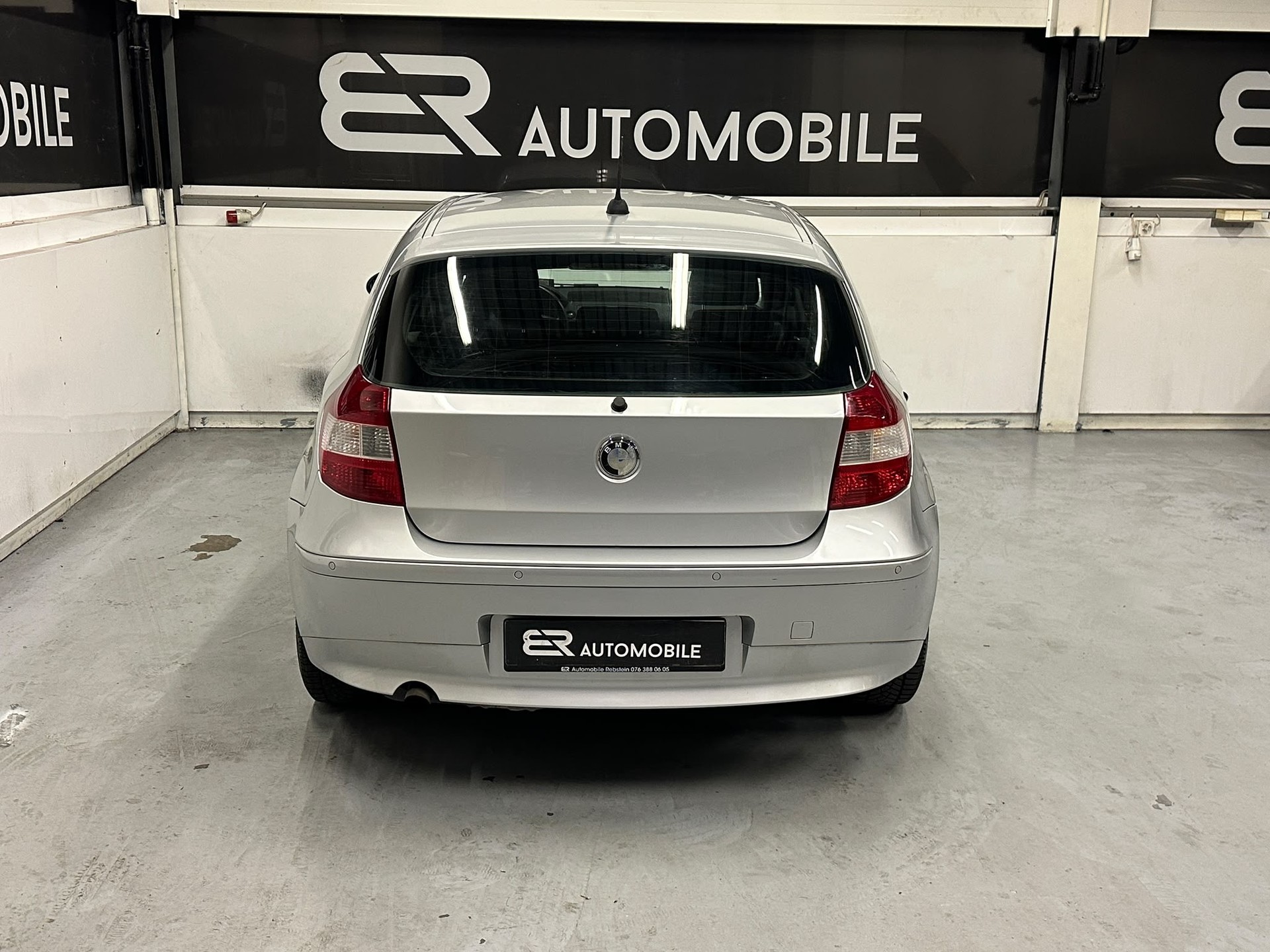 BMW 116i-image-7
