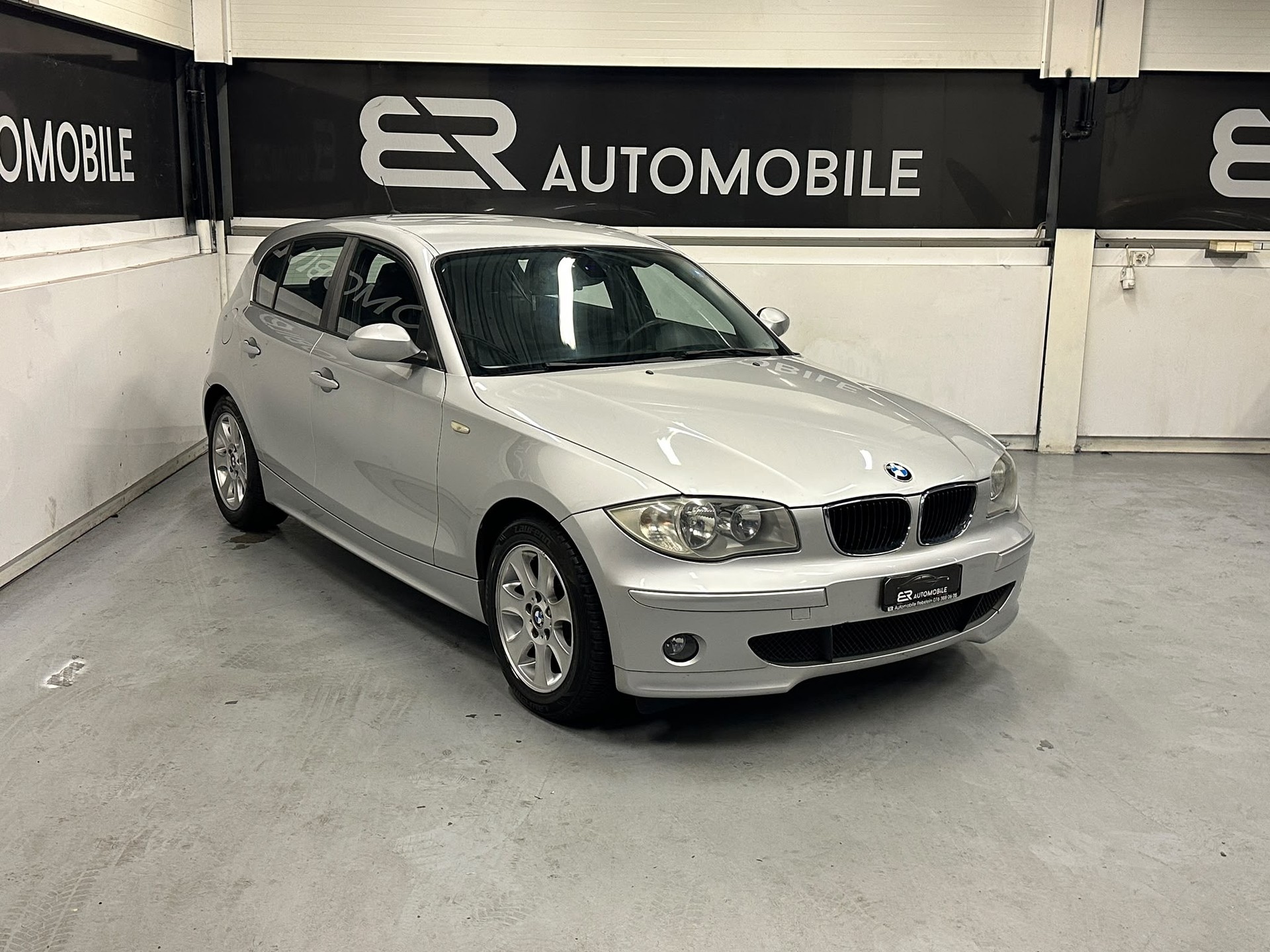 BMW 116i-image-1