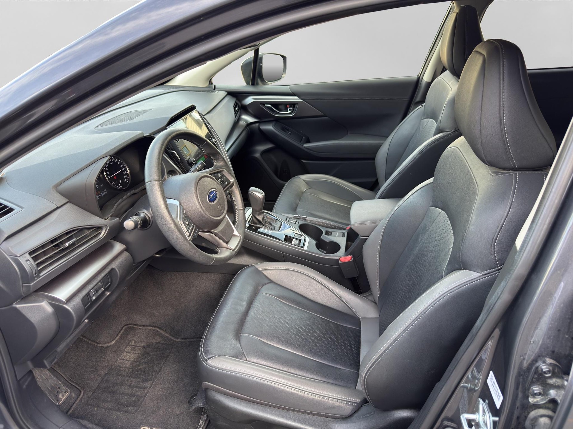 SUBARU Impreza 2.0i e-Boxer Luxury-showroom-element-1