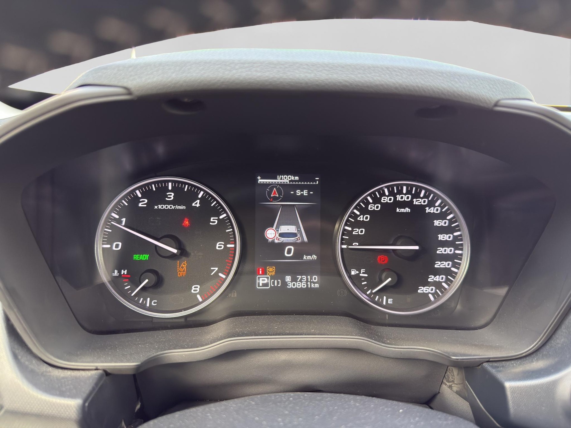 SUBARU Impreza 2.0i e-Boxer Luxury-showroom-element-3