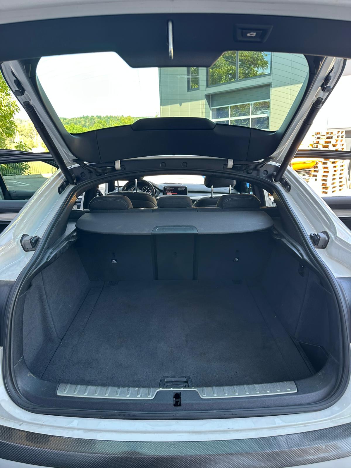 BMW 30d xDrive-image-4