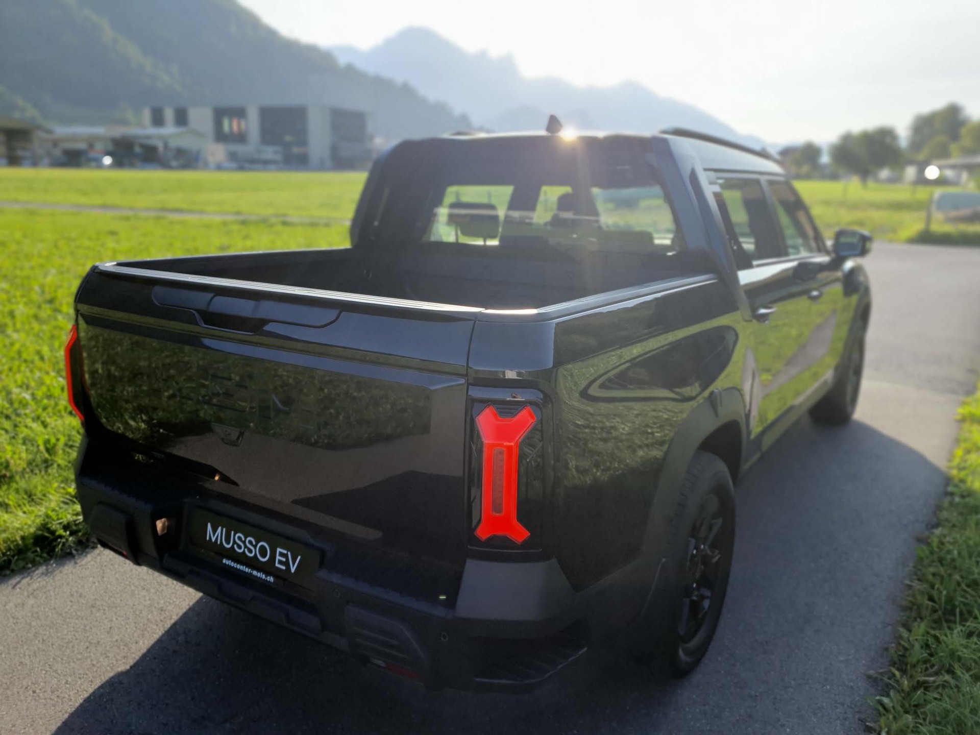 KGM-SsangYong Musso EV Blackline MJ2027 4x4-image-7