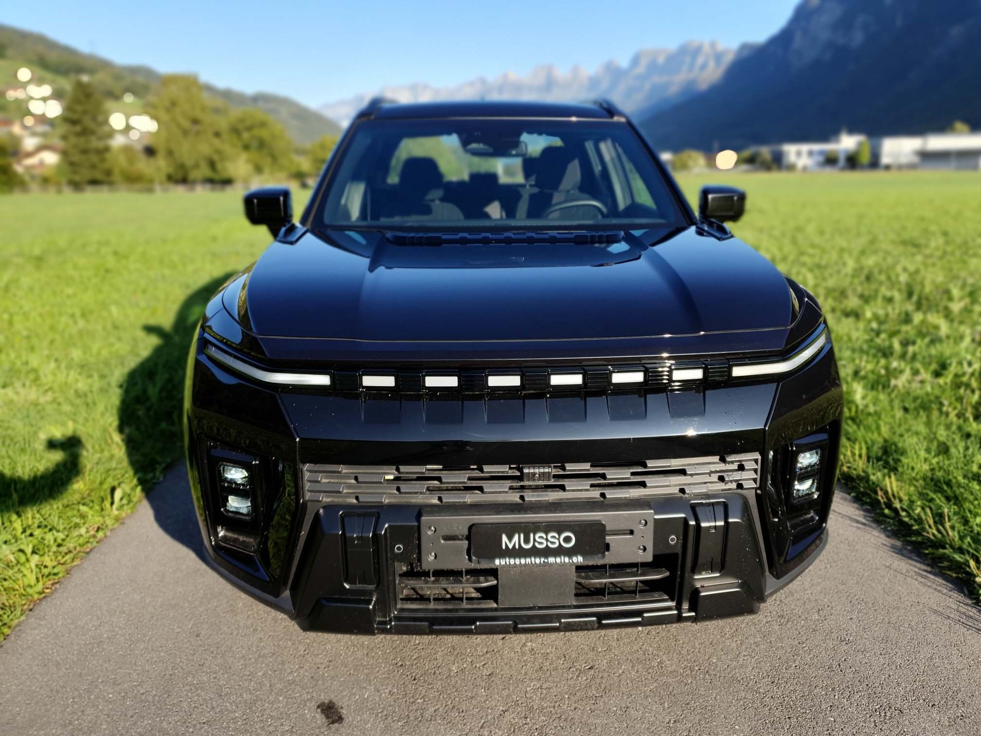 KGM-SsangYong Musso EV Blackline MJ2027 4x4-image-2