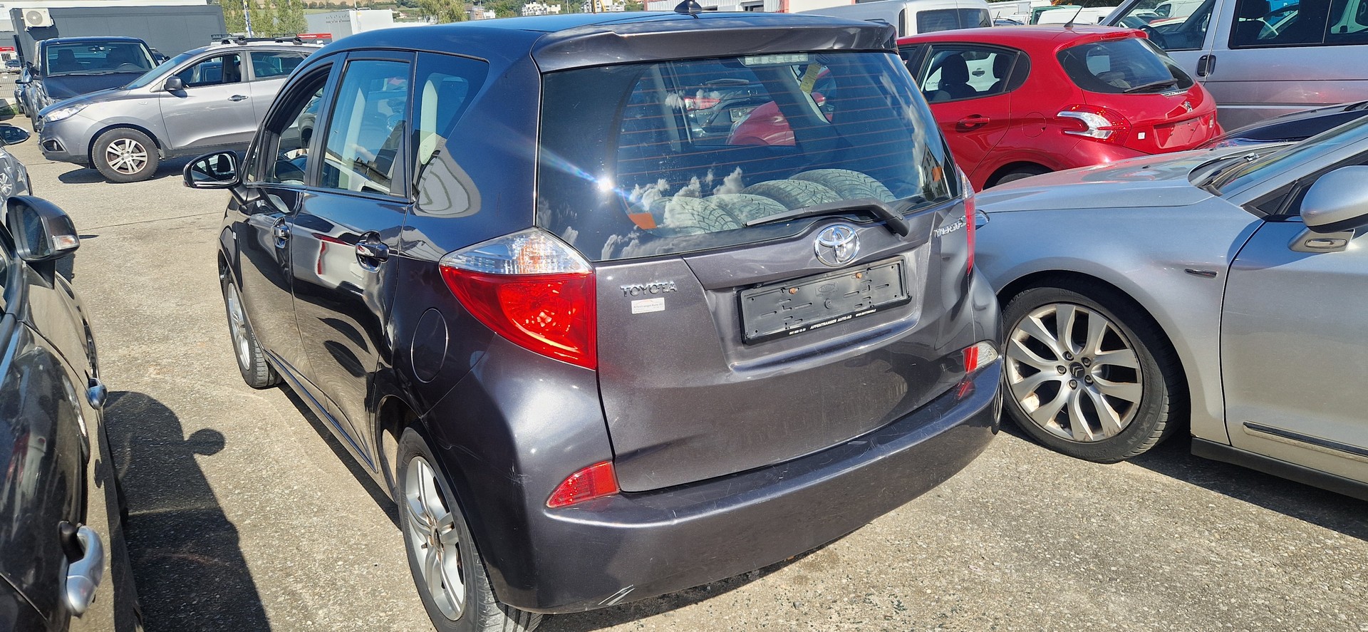 TOYOTA Verso-S 1.33 Linea Luna-image-3