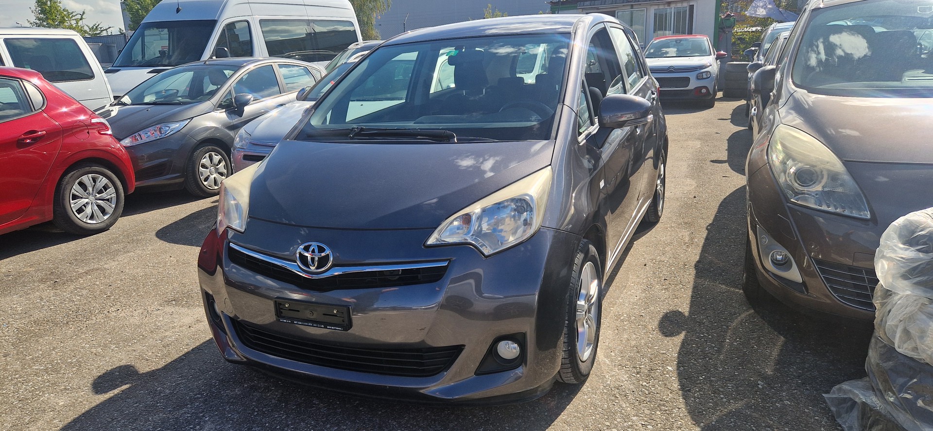TOYOTA Verso-S 1.33 Linea Luna-image-0