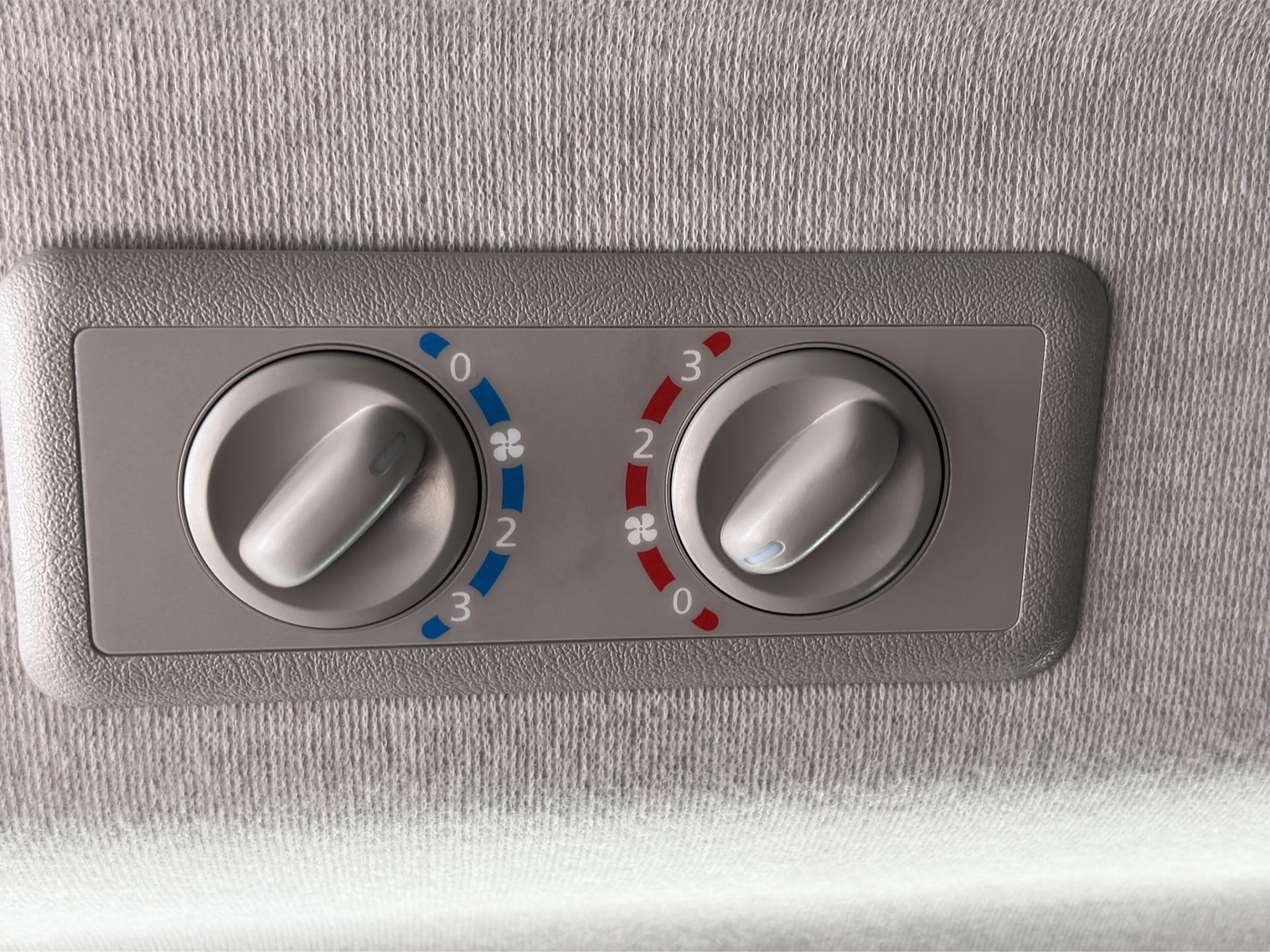 RENAULT Trafic Blue dCi 170 Grand Passenger Techno EDC-image-19