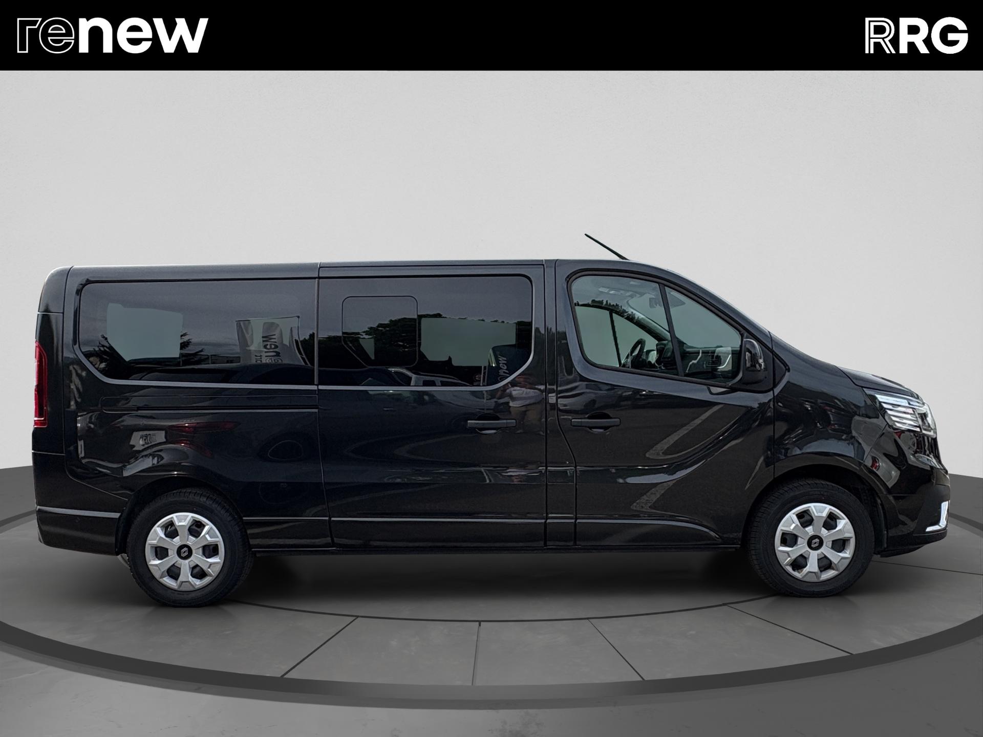 RENAULT Trafic Blue dCi 170 Grand Passenger Techno EDC-image-1