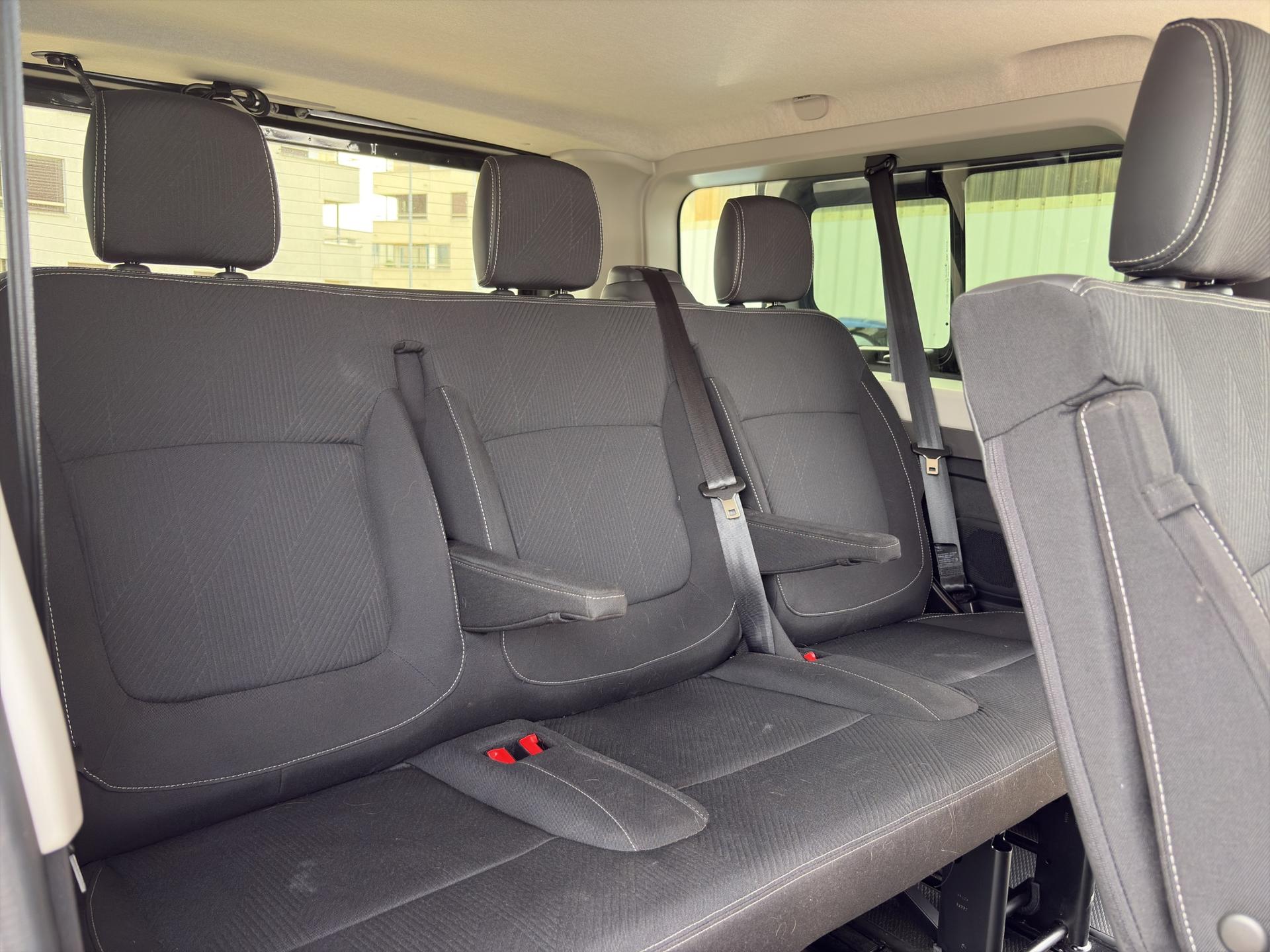 RENAULT Trafic Blue dCi 170 Grand Passenger Techno EDC-image-18