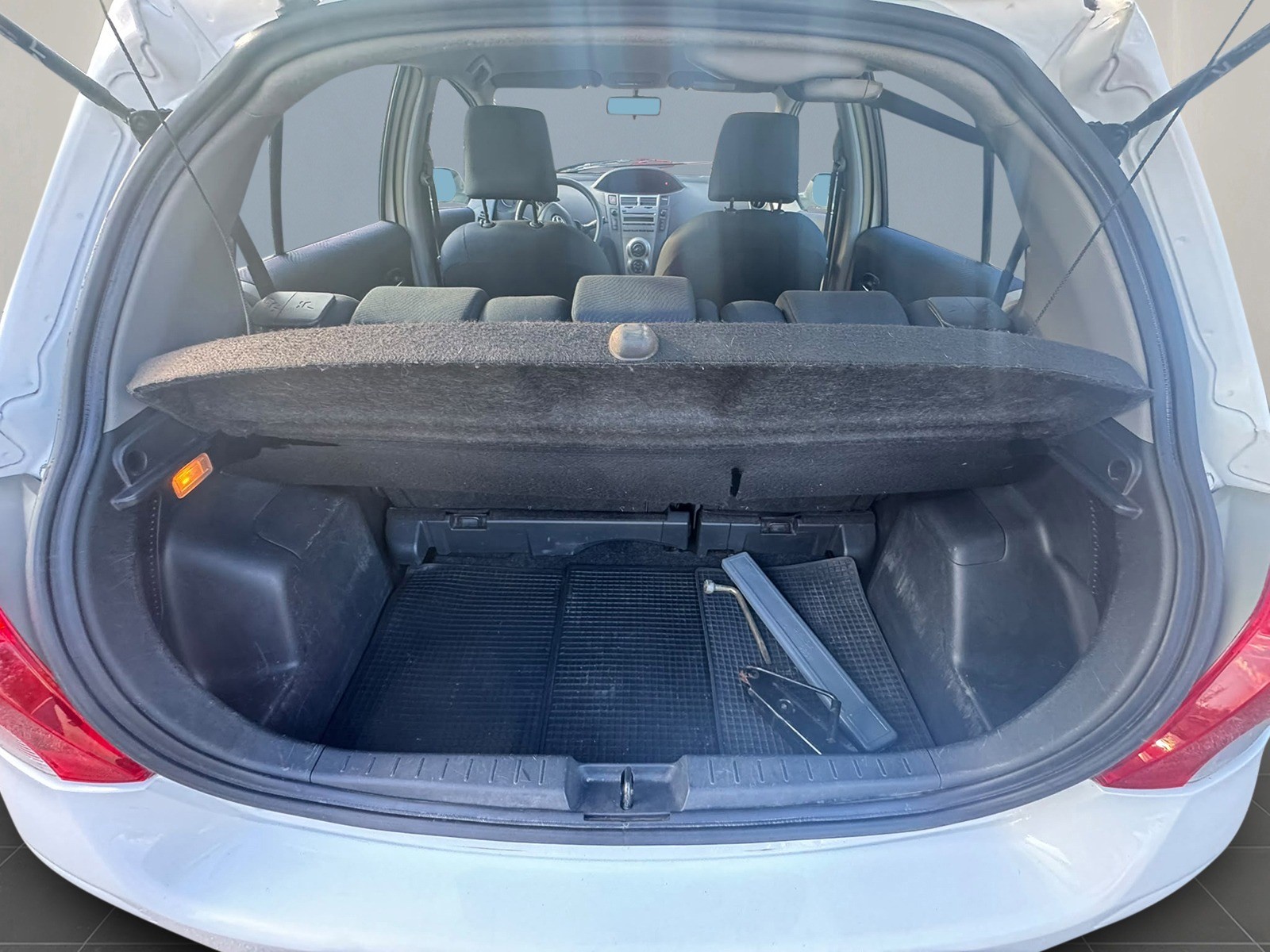 TOYOTA Yaris 1.33 Linea Luna Multimode-image-7