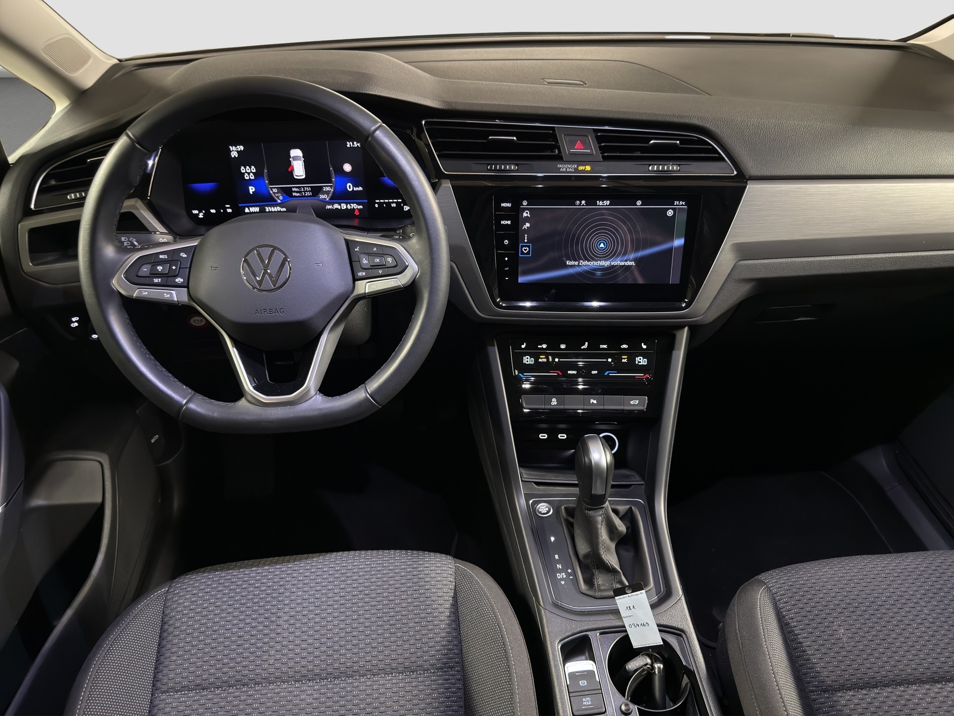 VW Touran 2.0 TDI Comfortline DSG | 7-Sitzer | PANO | FACELIFT-image-9