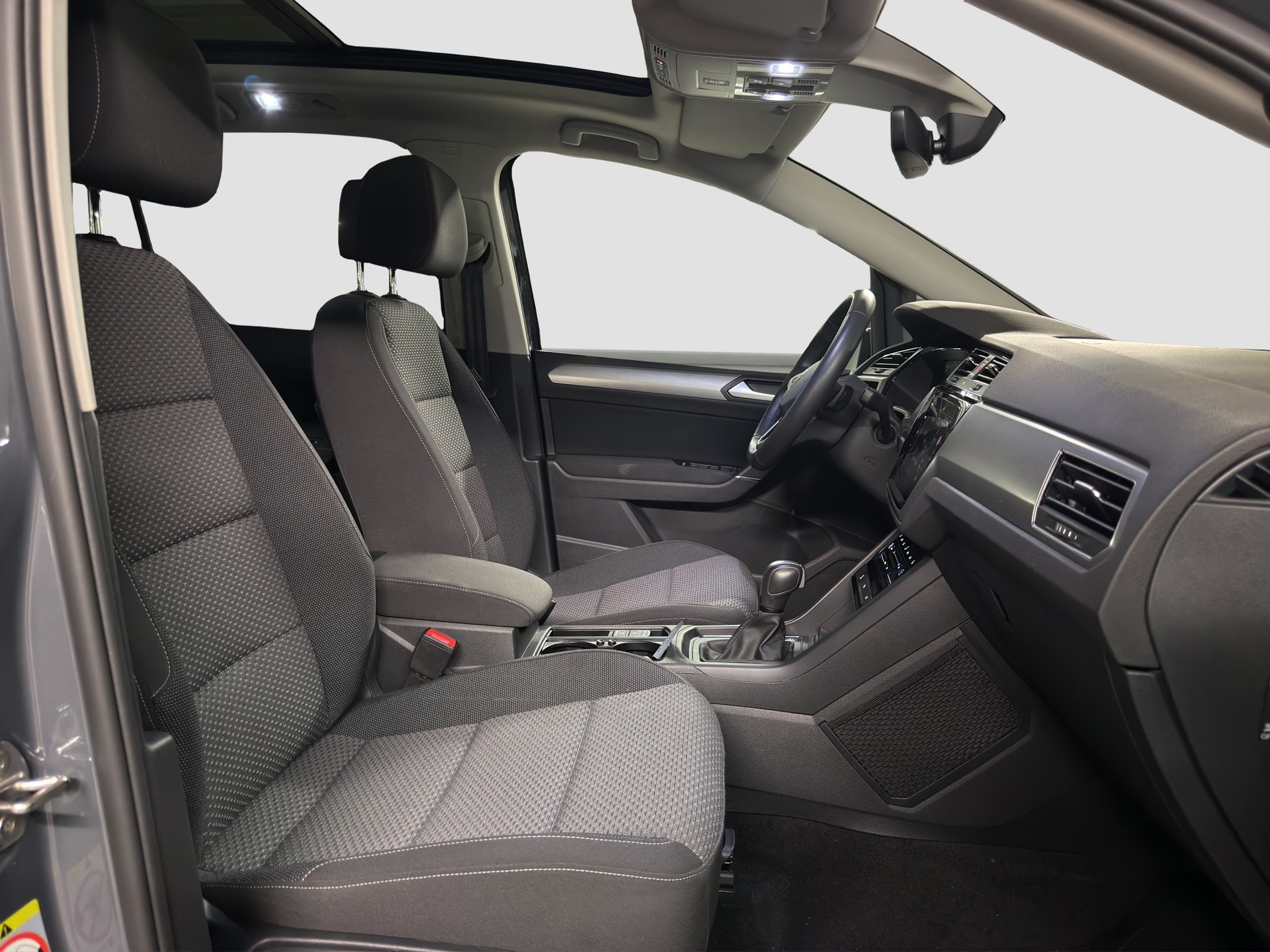 VW Touran 2.0 TDI Comfortline DSG | 7-Sitzer | PANO | FACELIFT-image-14