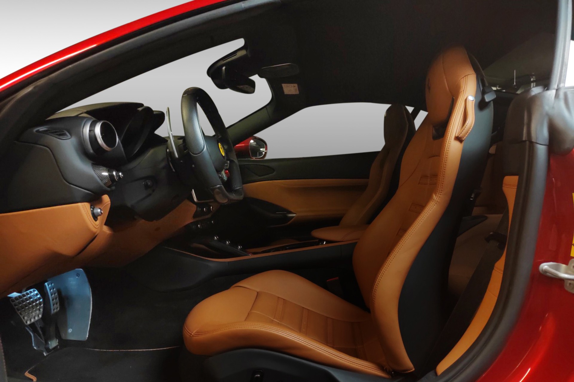 FERRARI Portofino M-image-12