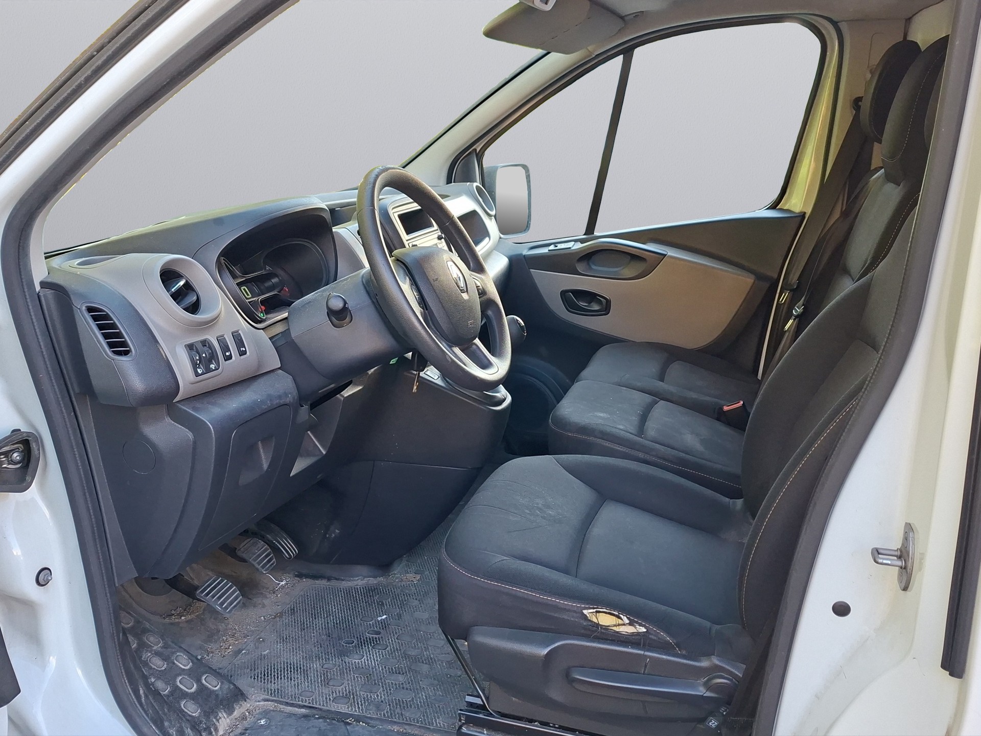 RENAULT Trafic 1.6 dCi 120 2.9t Acces L1H1-image-7