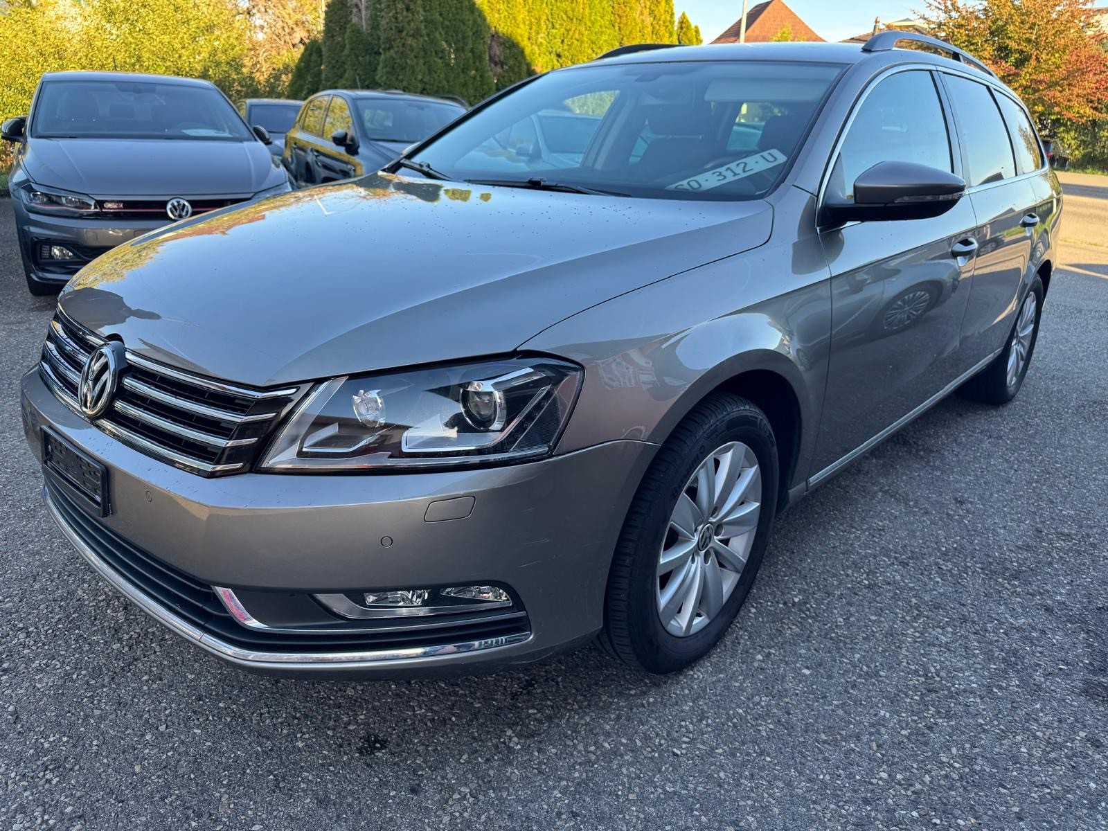 VW PASSAT-image-1