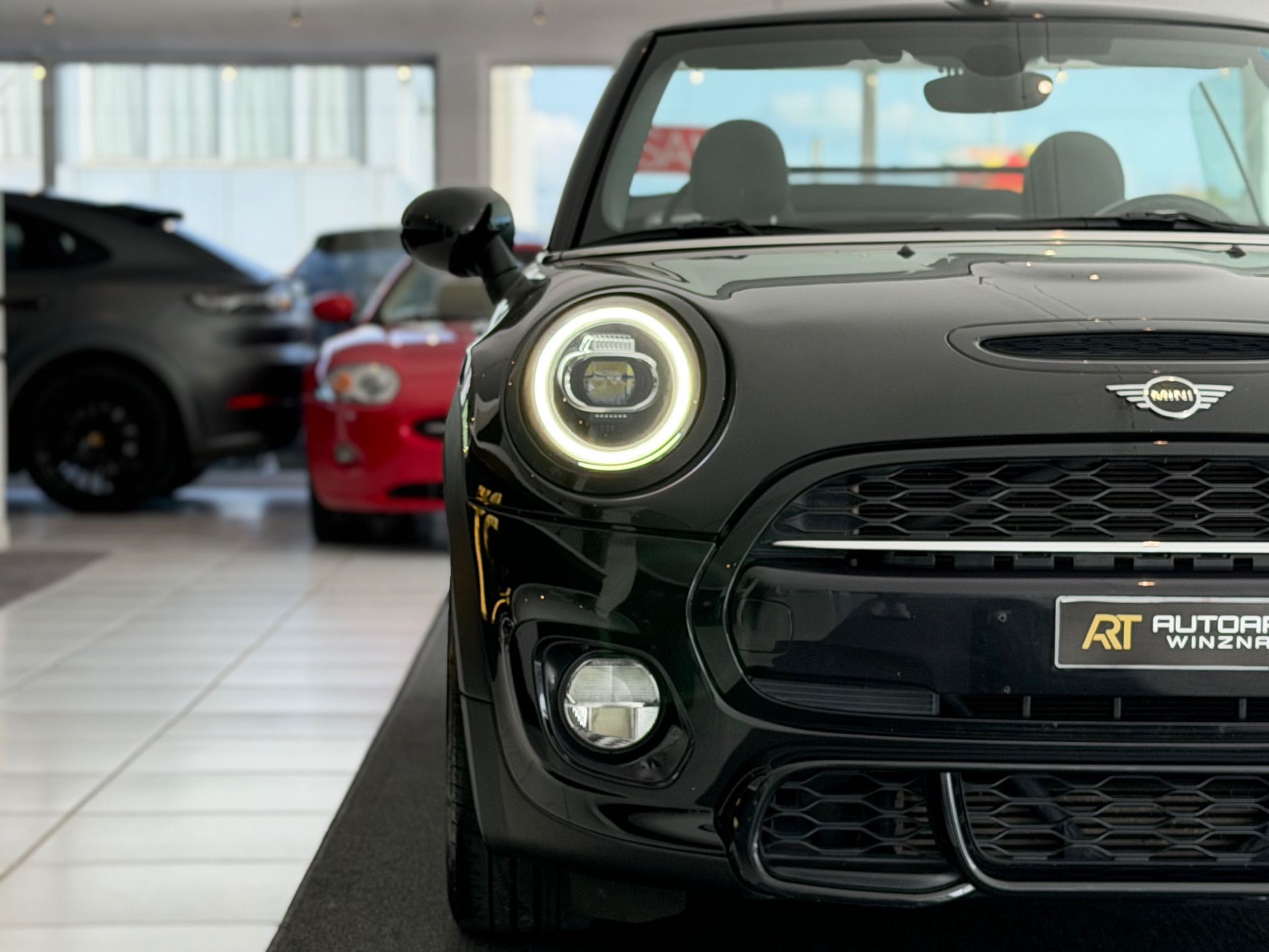 MINI Cooper S Cabriolet DKG John Cooper Works-image-25