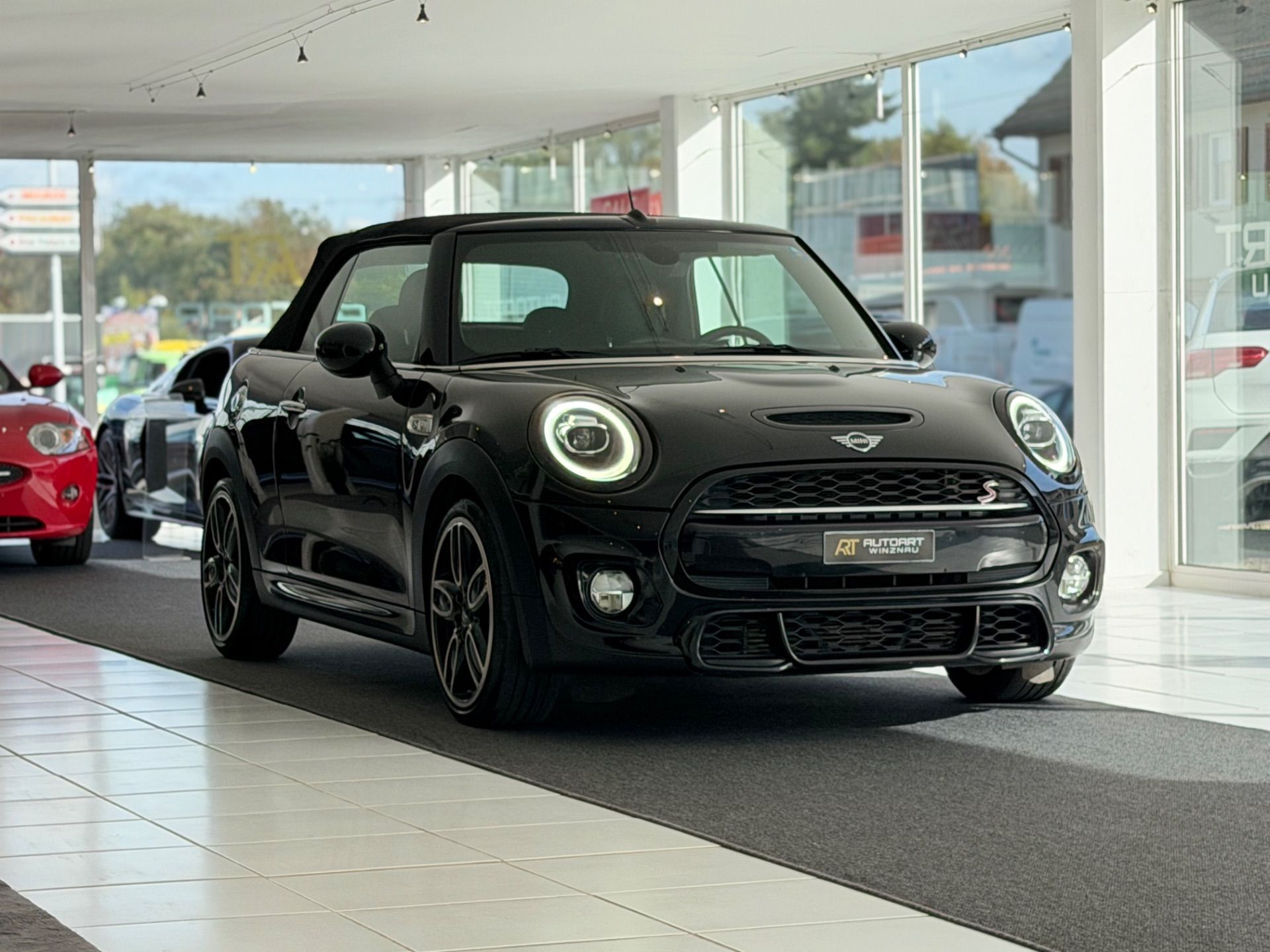 MINI Cooper S Cabriolet DKG John Cooper Works-image-21