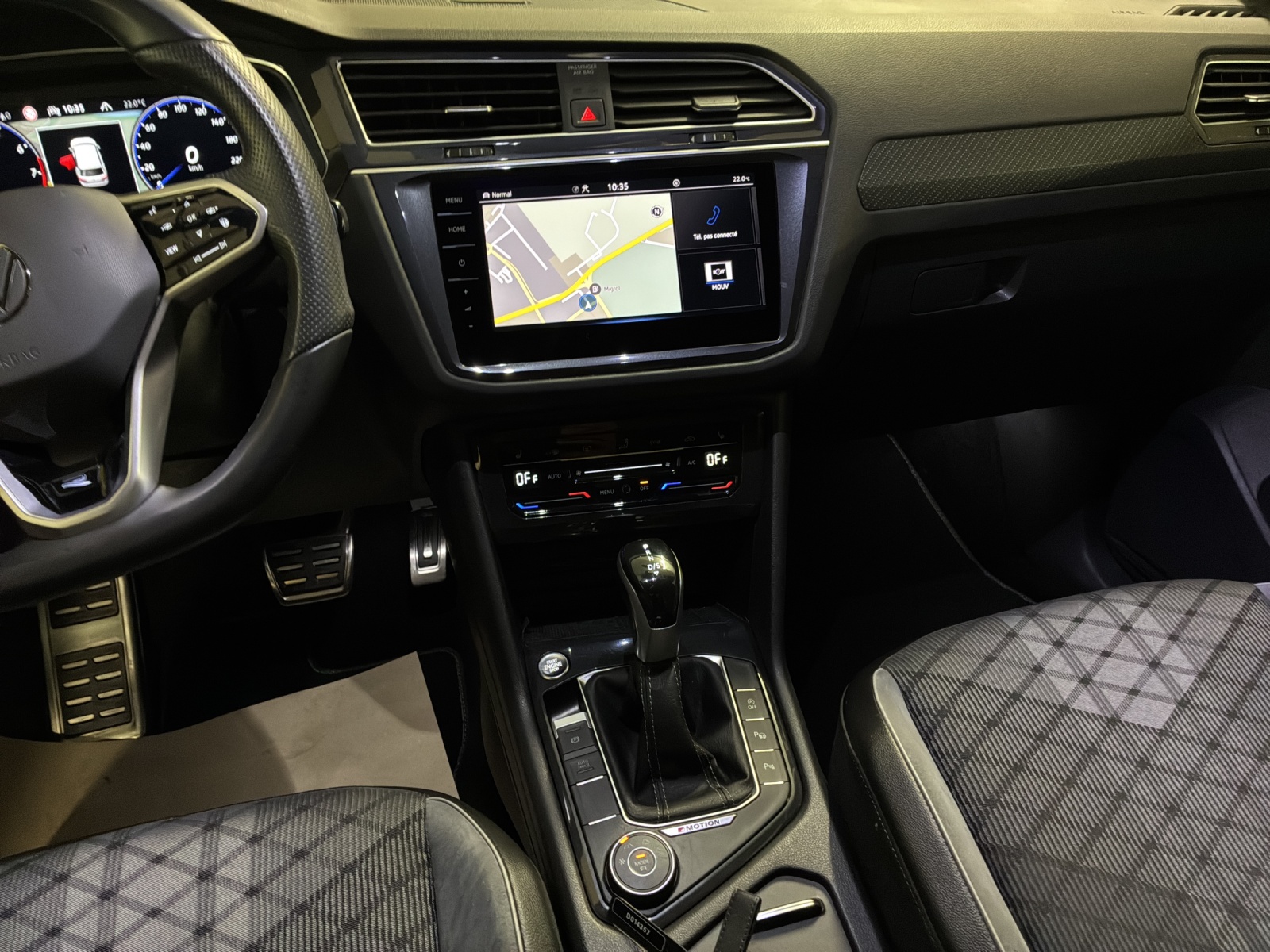 VW Tiguan 2.0TSI R-Line 4Motion DSG-image-10