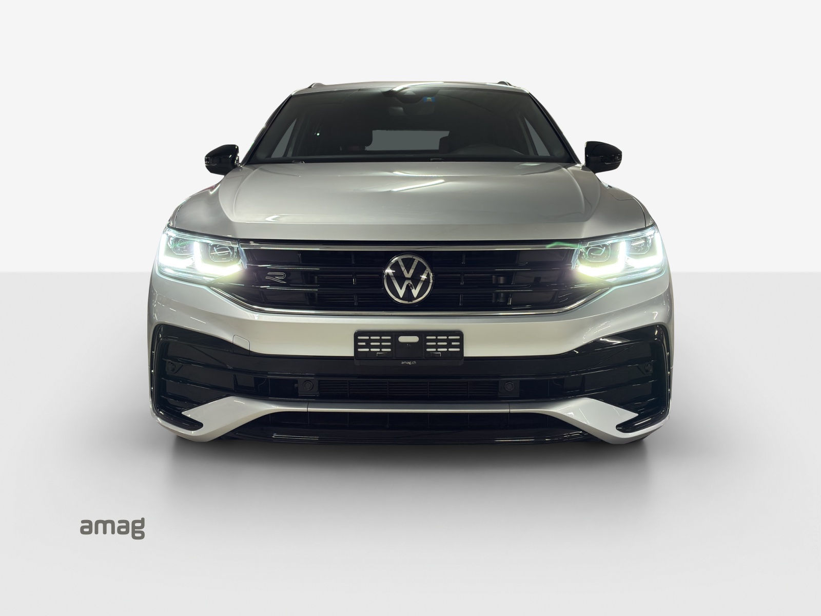VW Tiguan 2.0TSI R-Line 4Motion DSG-image-6