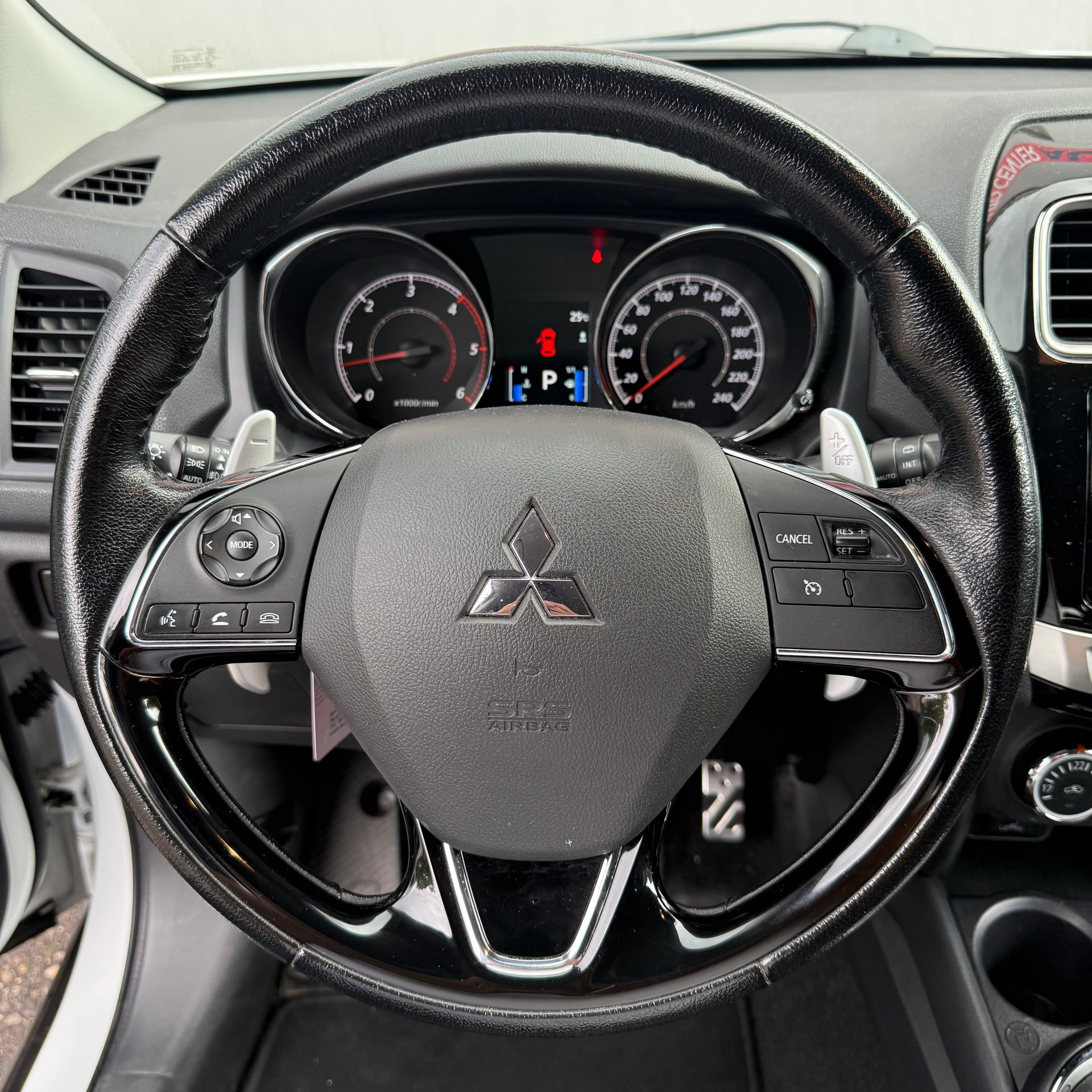 MITSUBISHI ASX 2.2 DID Style 4WD Automatic-image-18