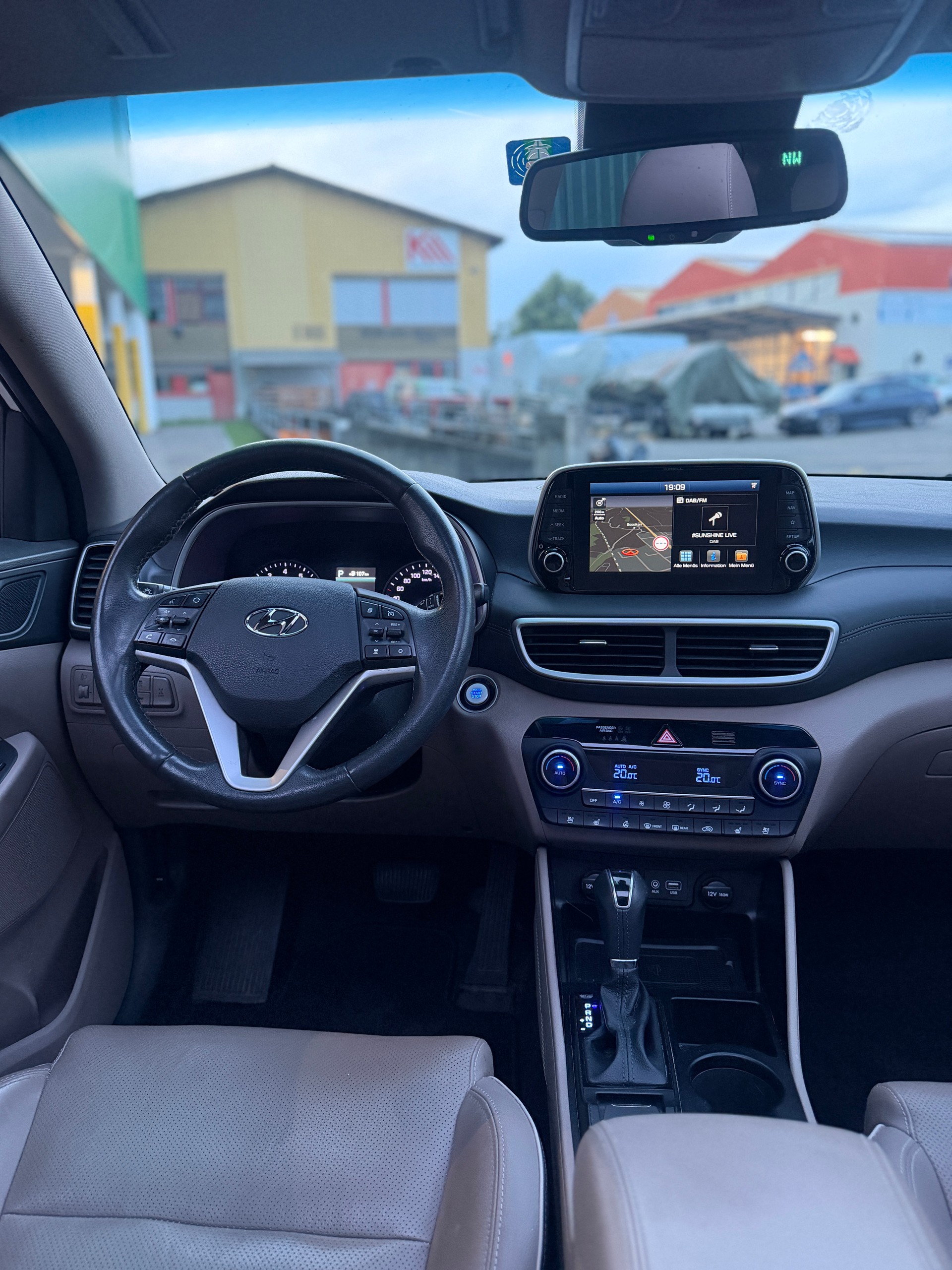 HYUNDAI Tucson 1.6 TGDI Amplia 4WD DCT-image-9