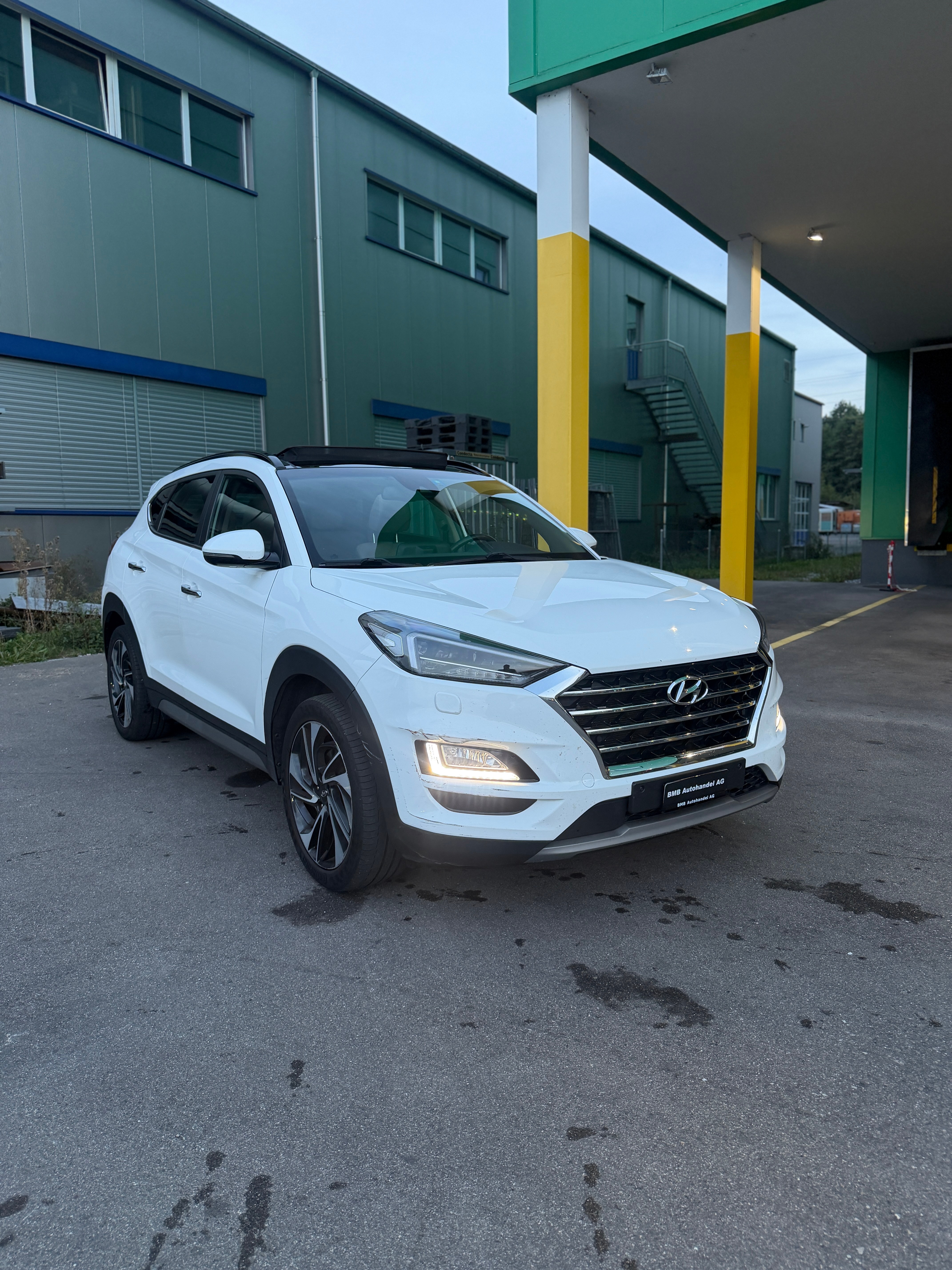 Car photo
