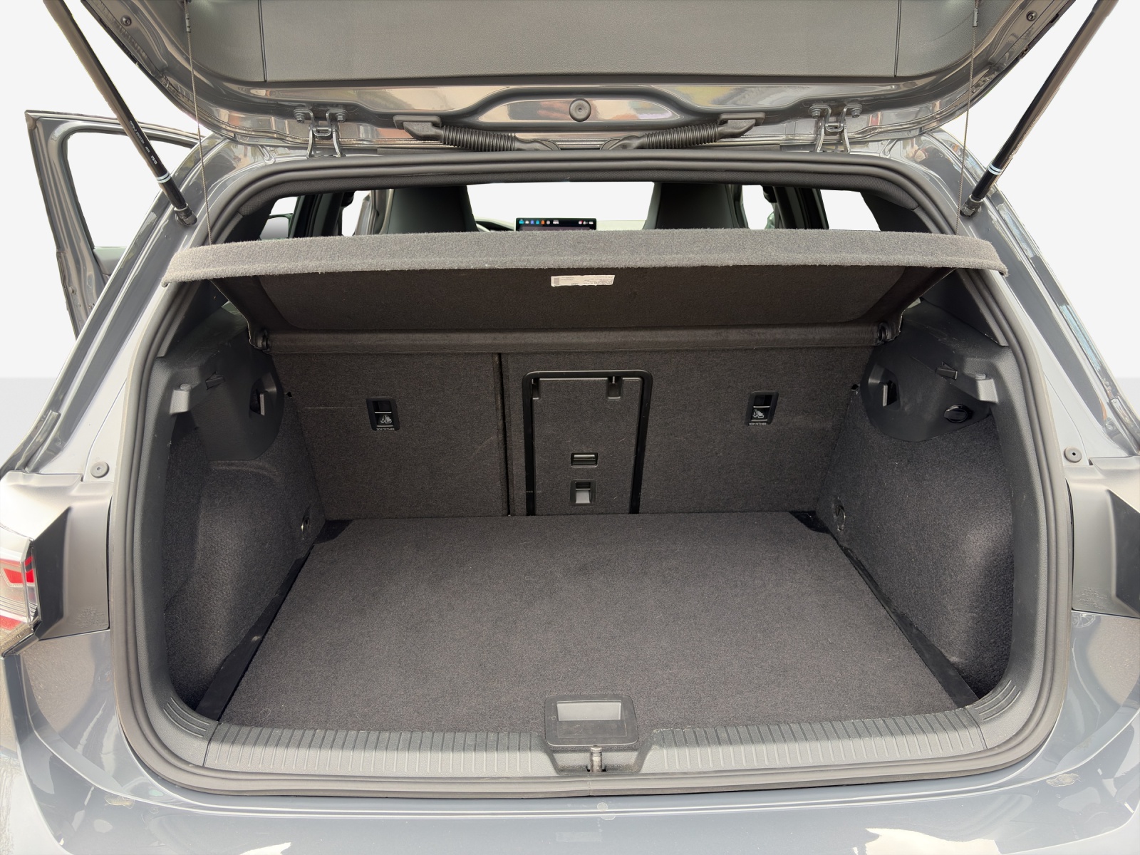 VW Golf 2.0 TSI R-Line DSG 4 Motion-image-12