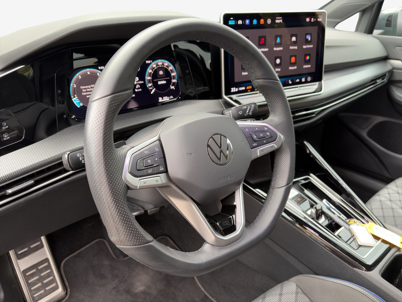 VW Golf 2.0 TSI R-Line DSG 4 Motion-image-9