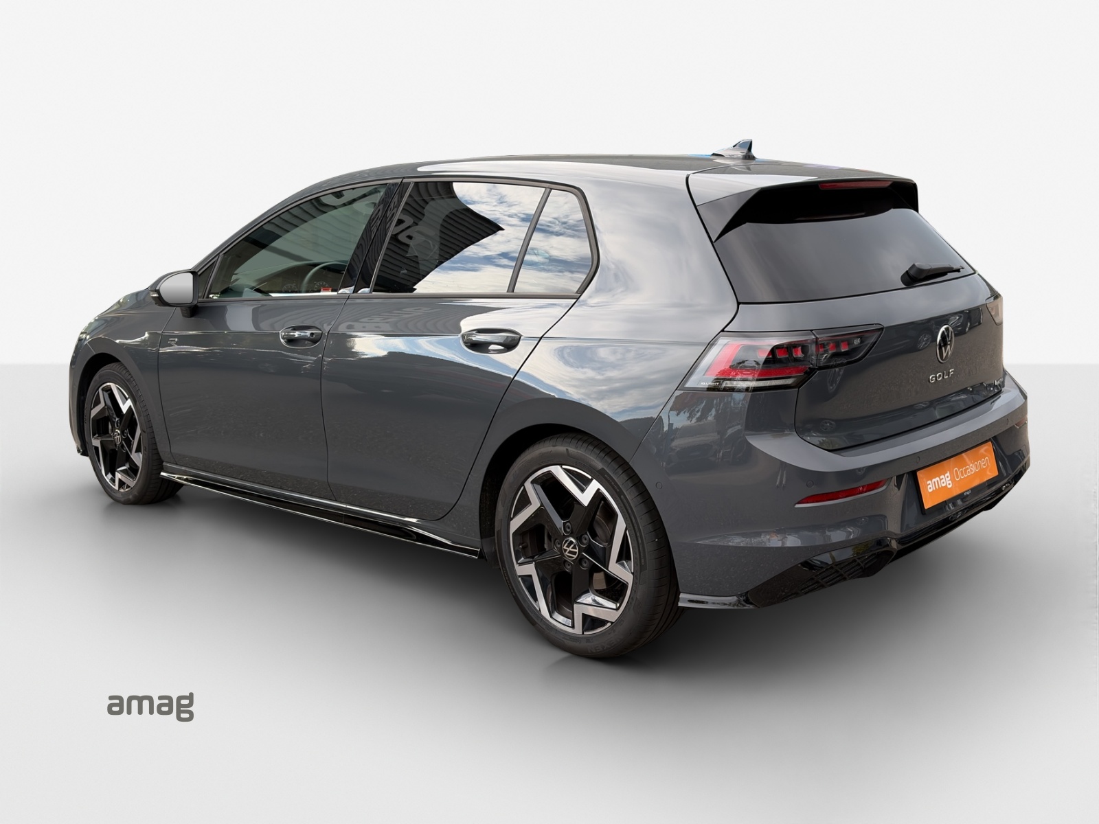 VW Golf 2.0 TSI R-Line DSG 4 Motion-image-2