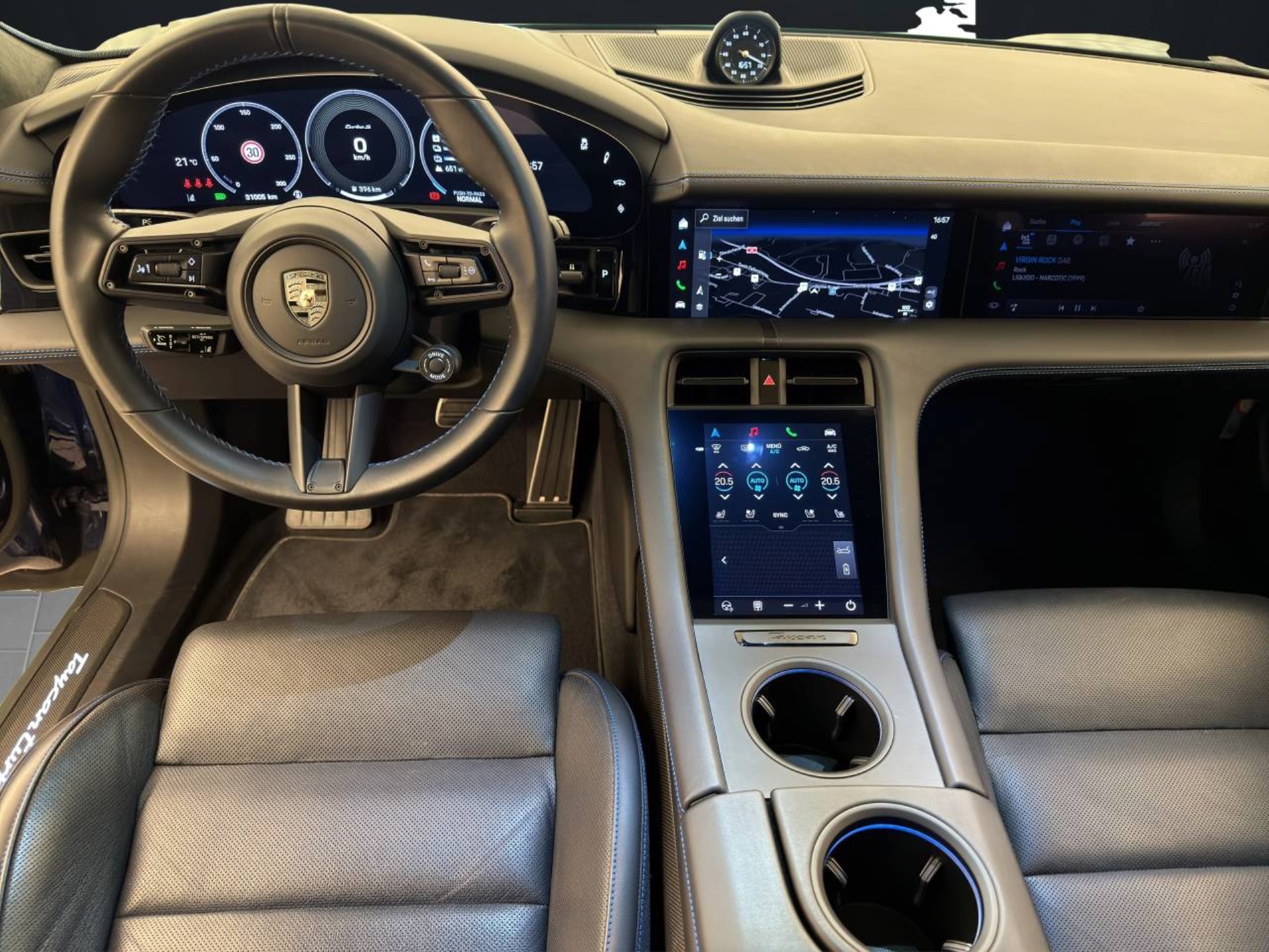 PORSCHE Taycan Turbo S Sport Turismo-image-15