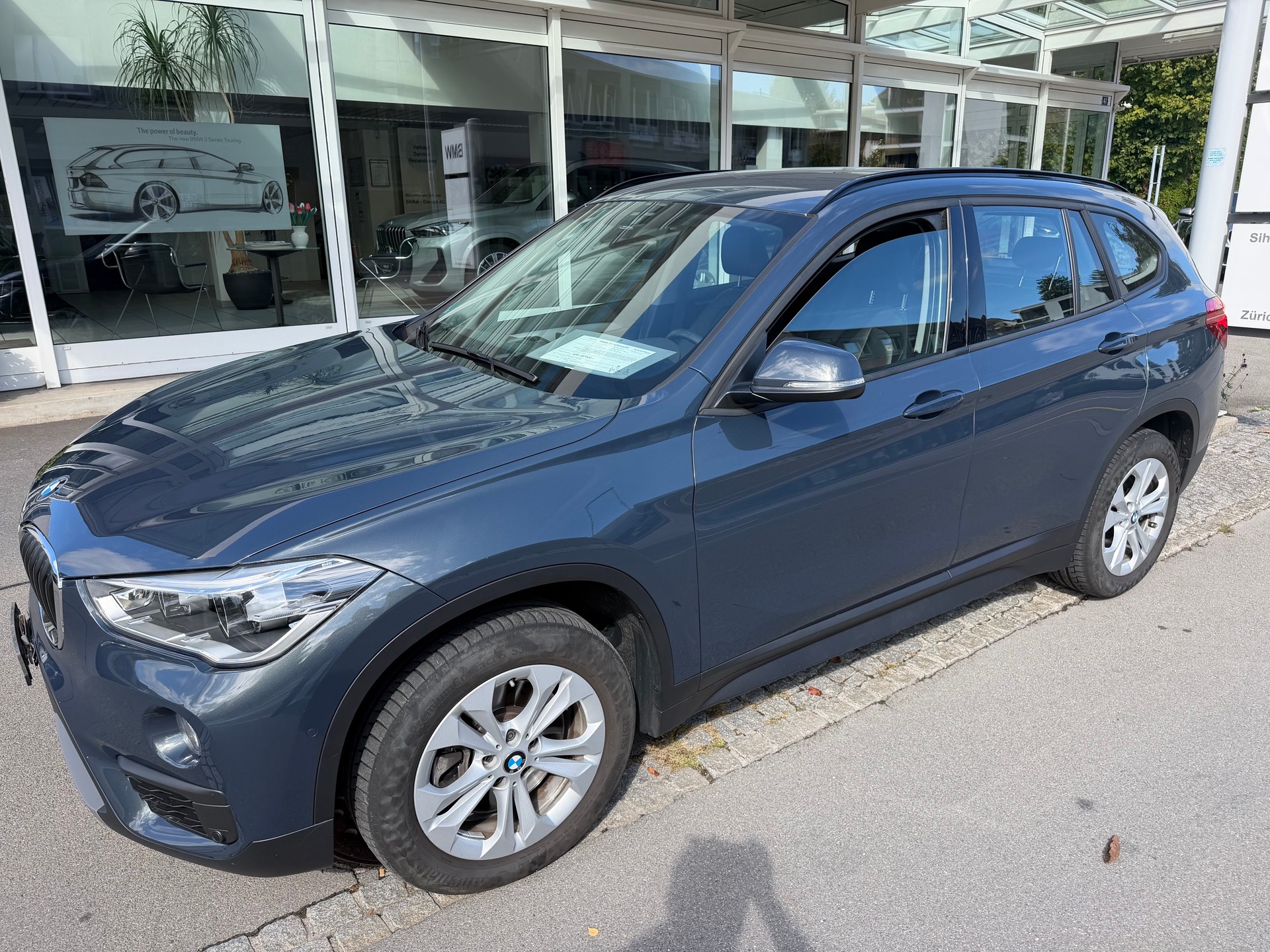 BMW X1 xDrive 20i Steptronic-image-2