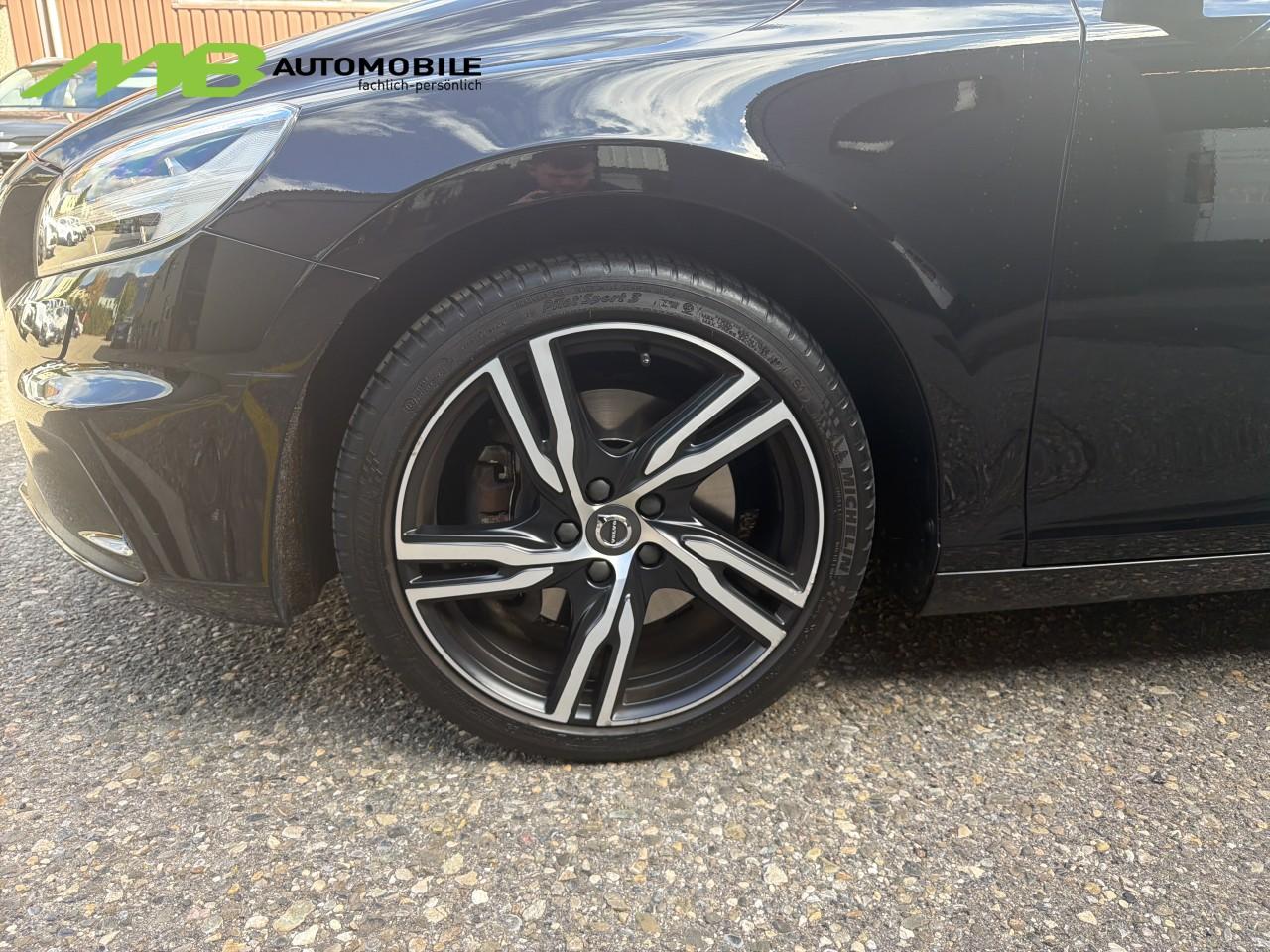 VOLVO V40 1.5 T3 R-Design S/S-image-5
