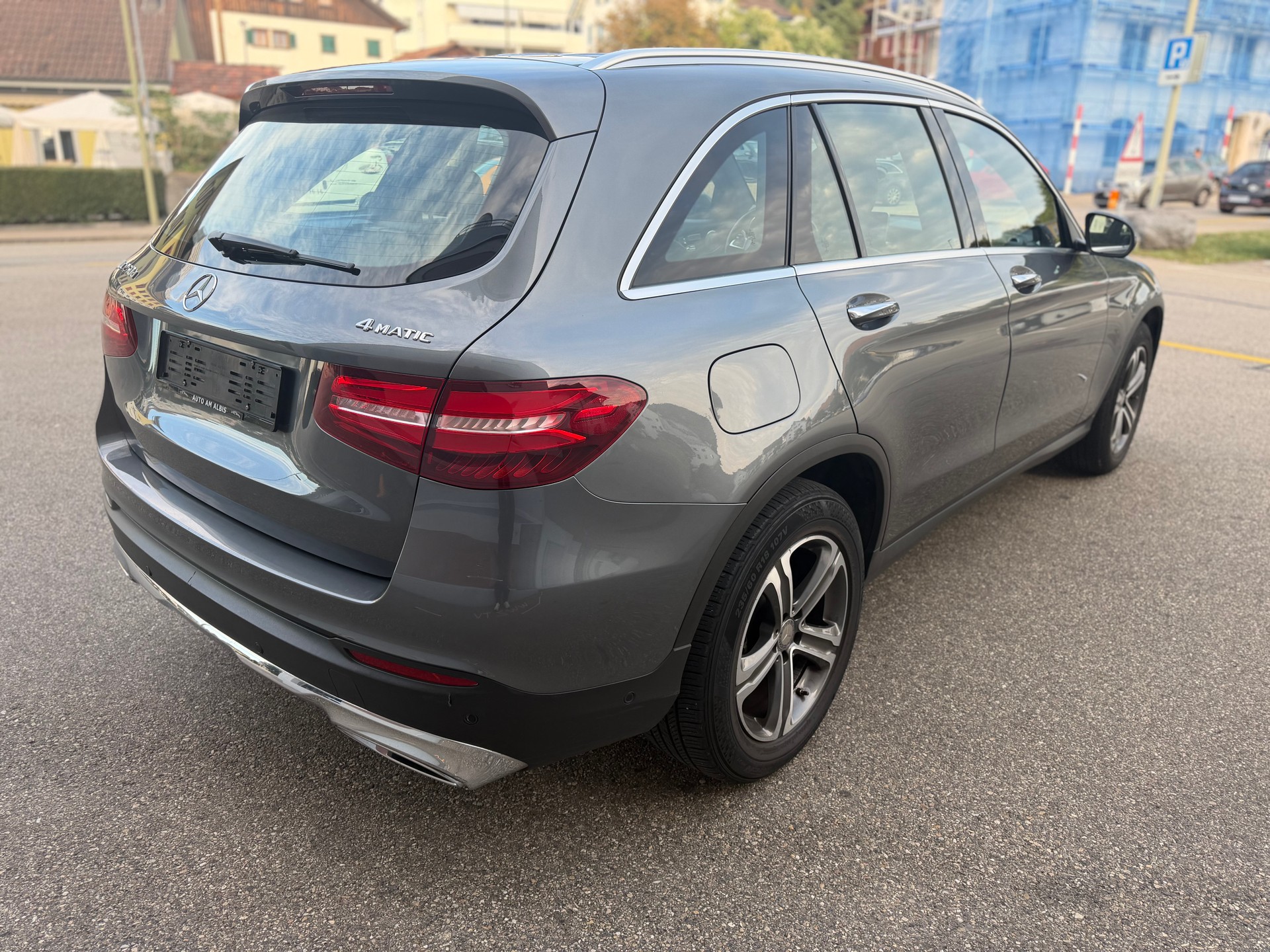 MERCEDES-BENZ GLC 250 d Exclusive 4Matic 9G-Tronic-image-3