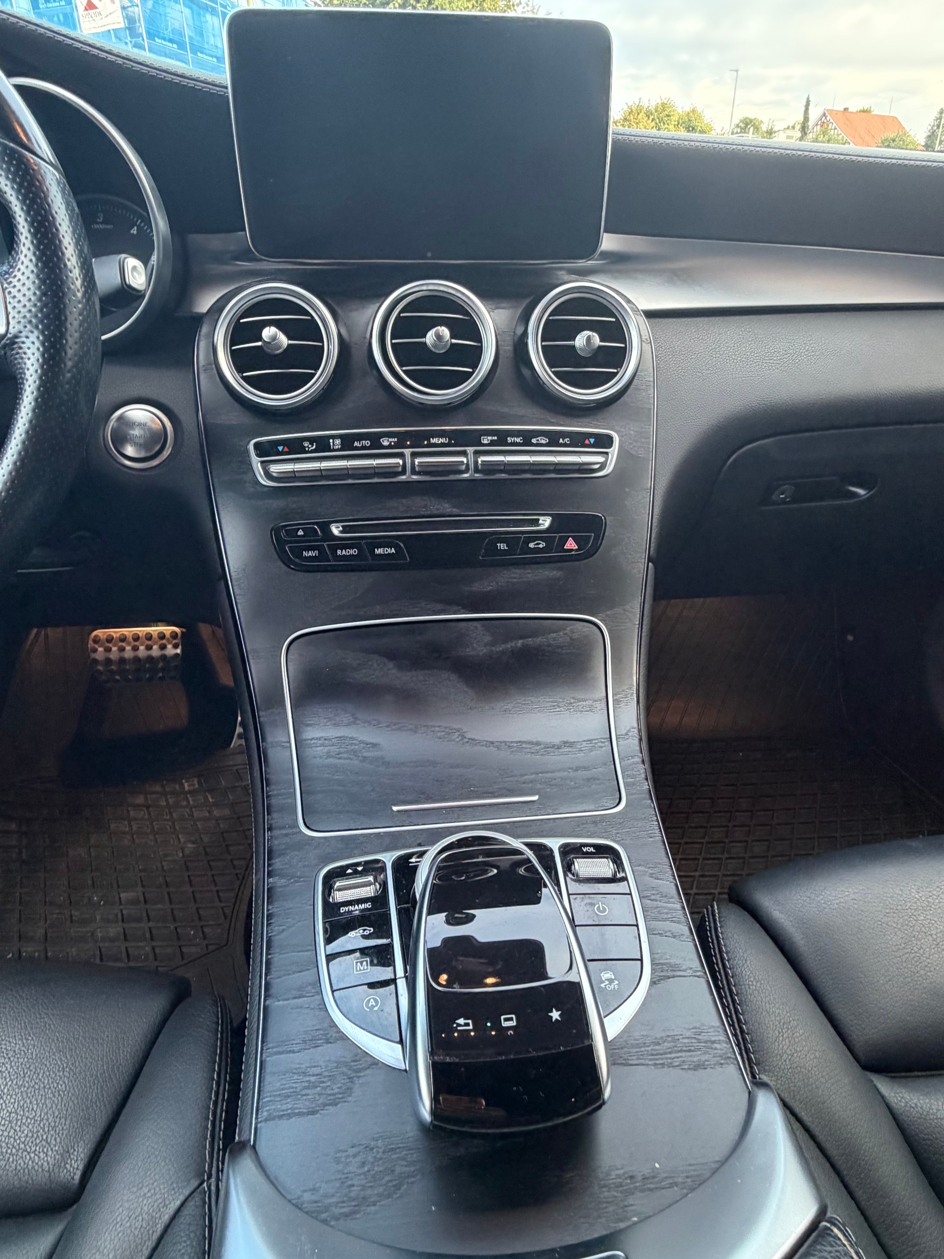 MERCEDES-BENZ GLC 250 d Exclusive 4Matic 9G-Tronic-image-10