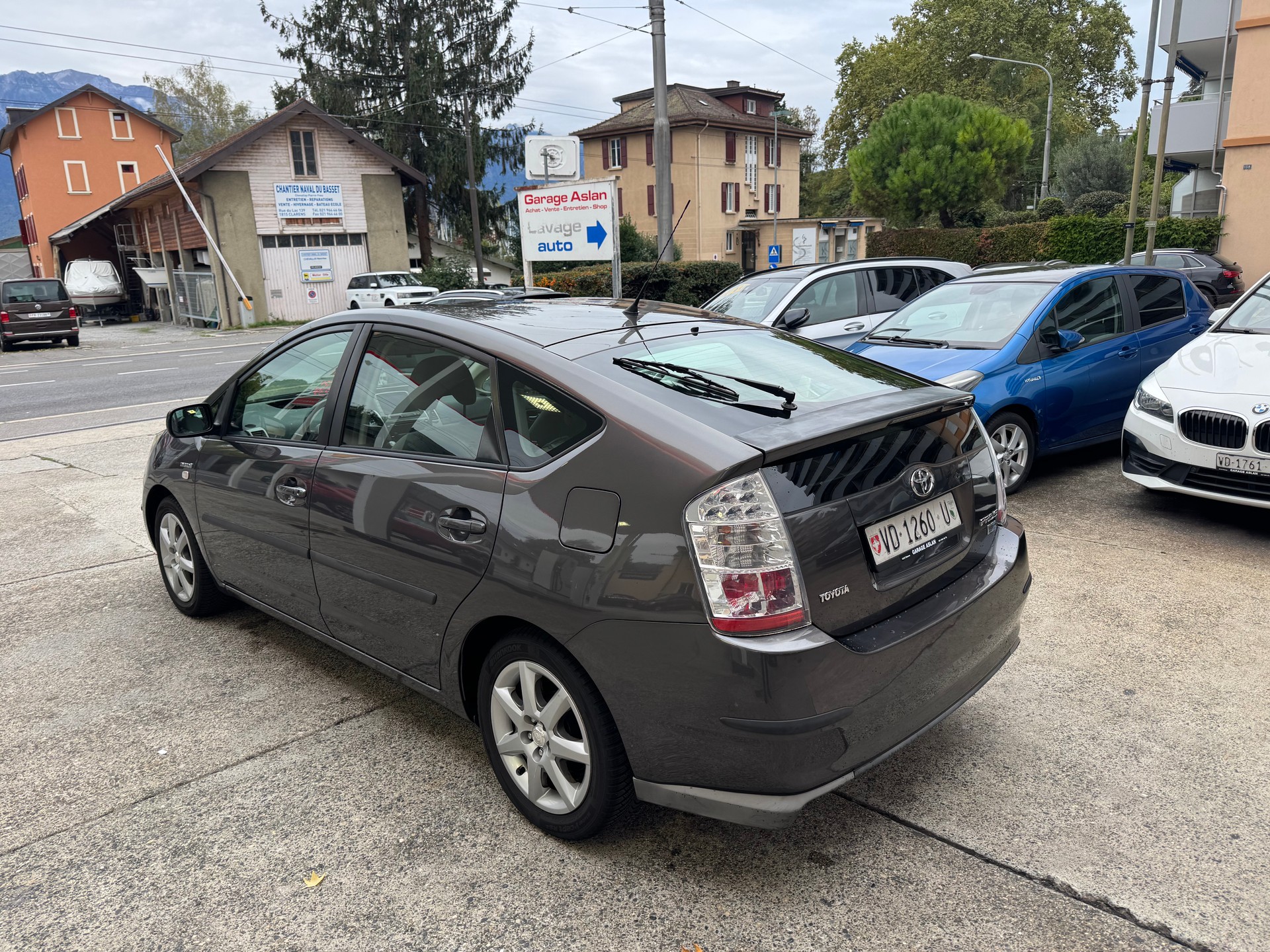 TOYOTA Prius 1.5 16V Hybrid-image-1