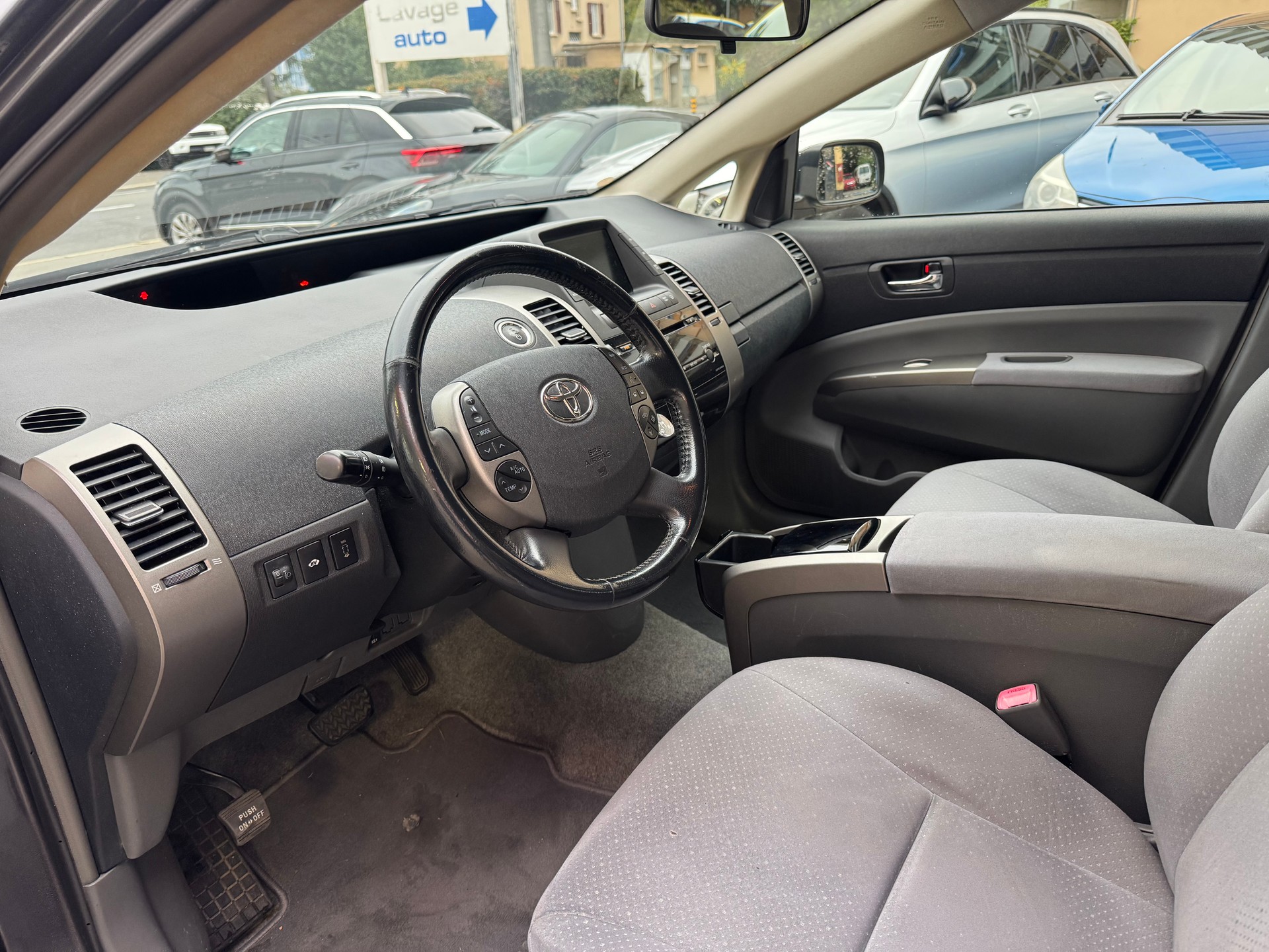 TOYOTA Prius 1.5 16V Hybrid-image-5