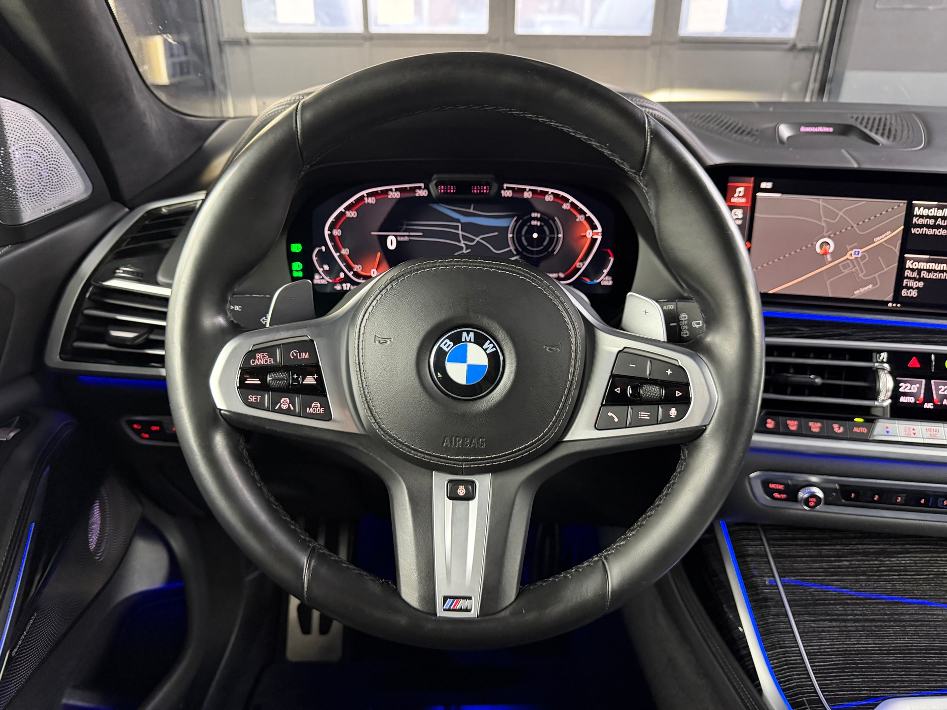 BMW X7 xDrive 48V 40d Steptronic-image-13