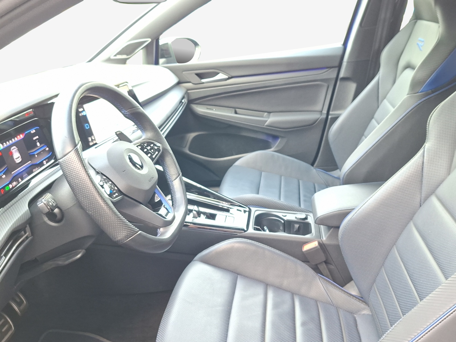VW Golf 2.0 TSI R DSG 4Motion-image-7