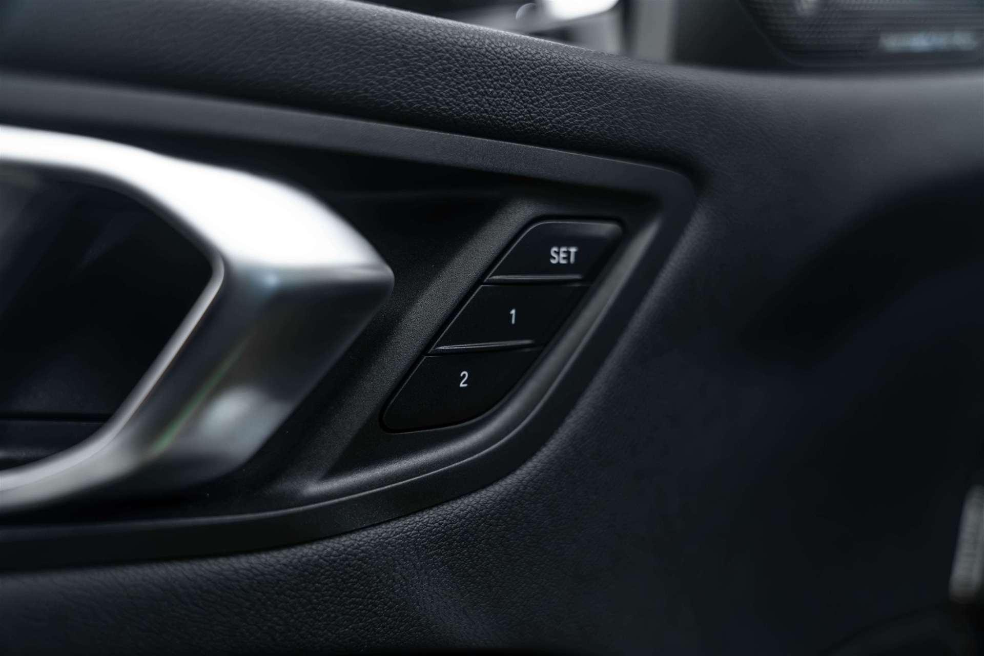 BMW M135i xDrive Steptronic 306PS-image-15